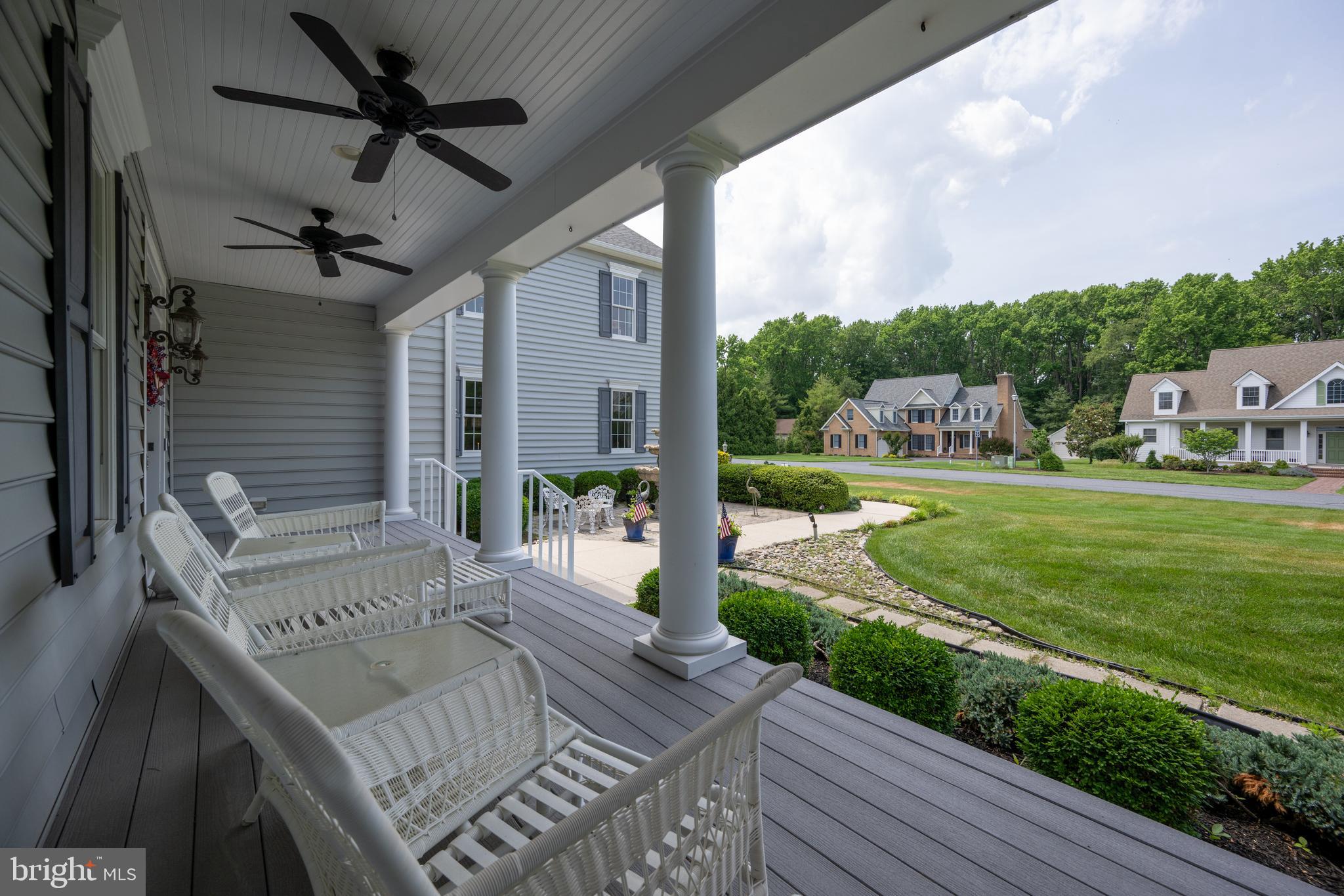 WOLFE POINTE - Residential