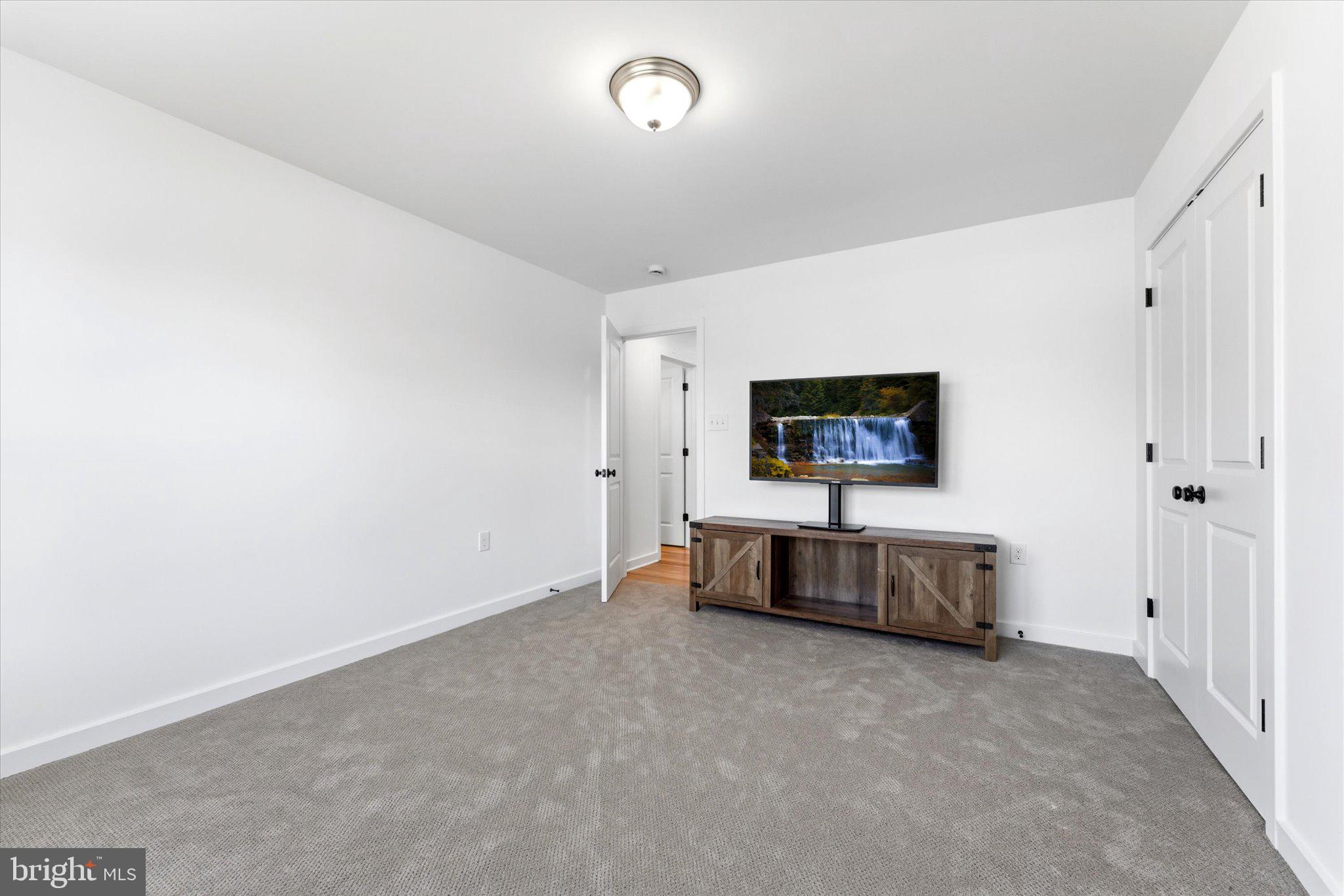BRIDLE CREEK - Residential