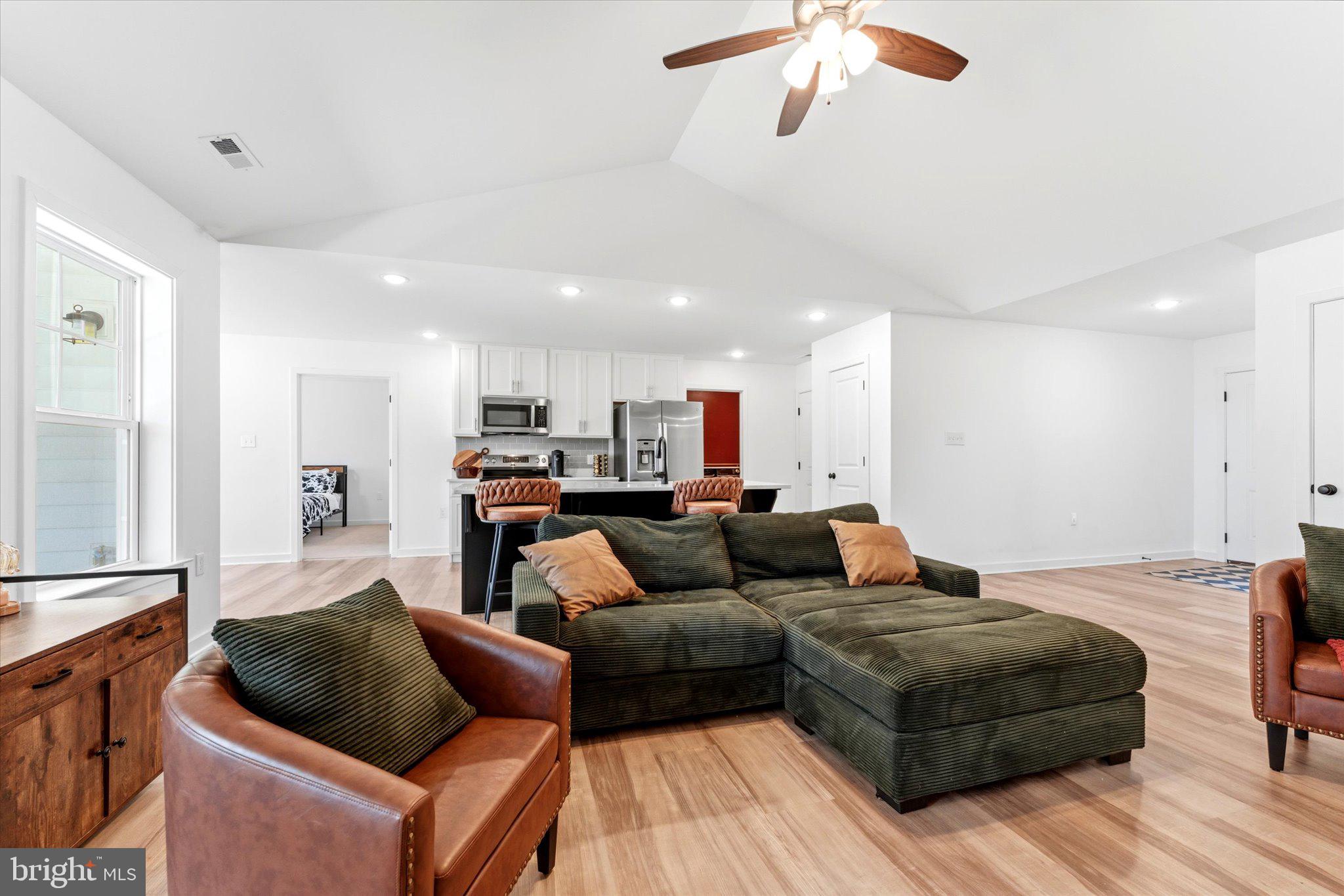 BRIDLE CREEK - Residential
