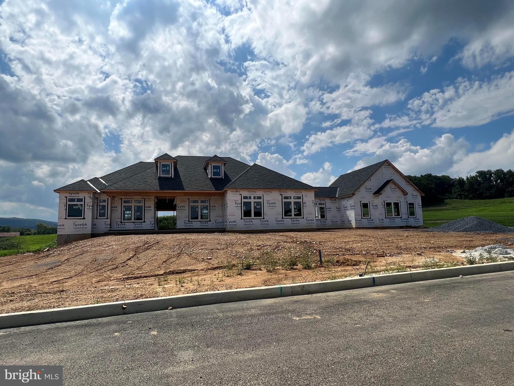 GREEN VALLEY CROSS - Residential