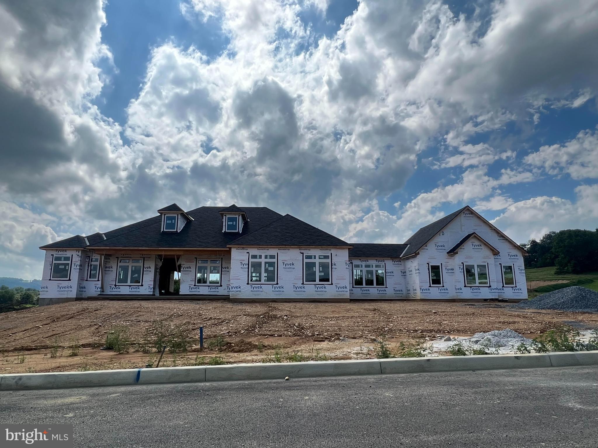 GREEN VALLEY CROSS - Residential