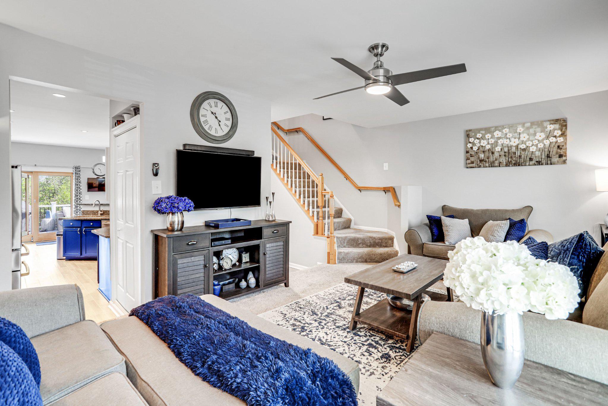SOUTH RIDING - Residential