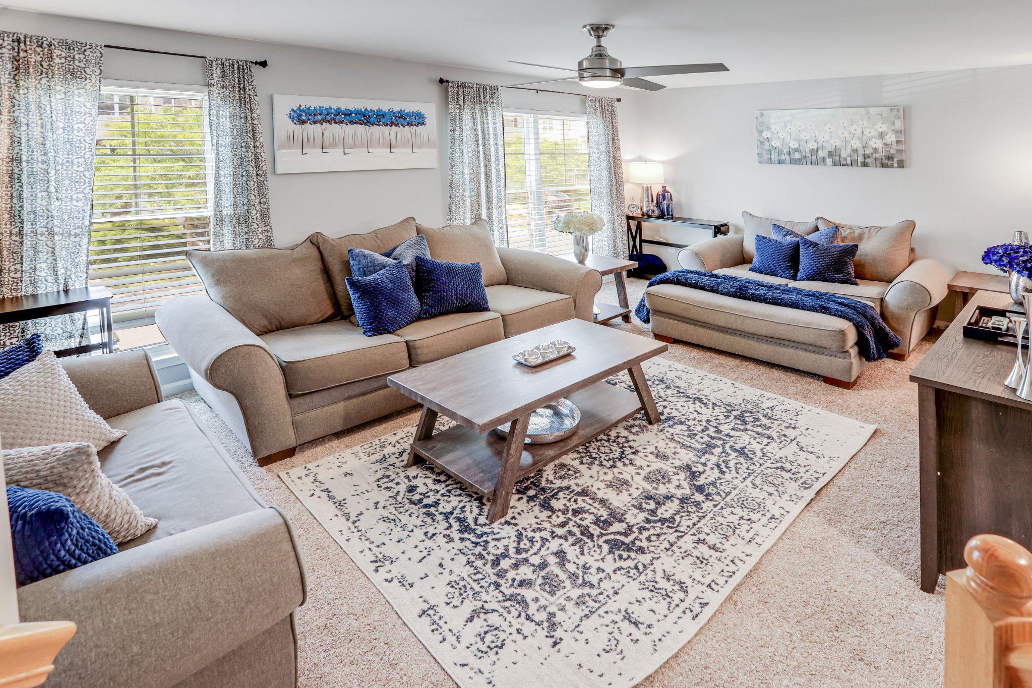 SOUTH RIDING - Residential