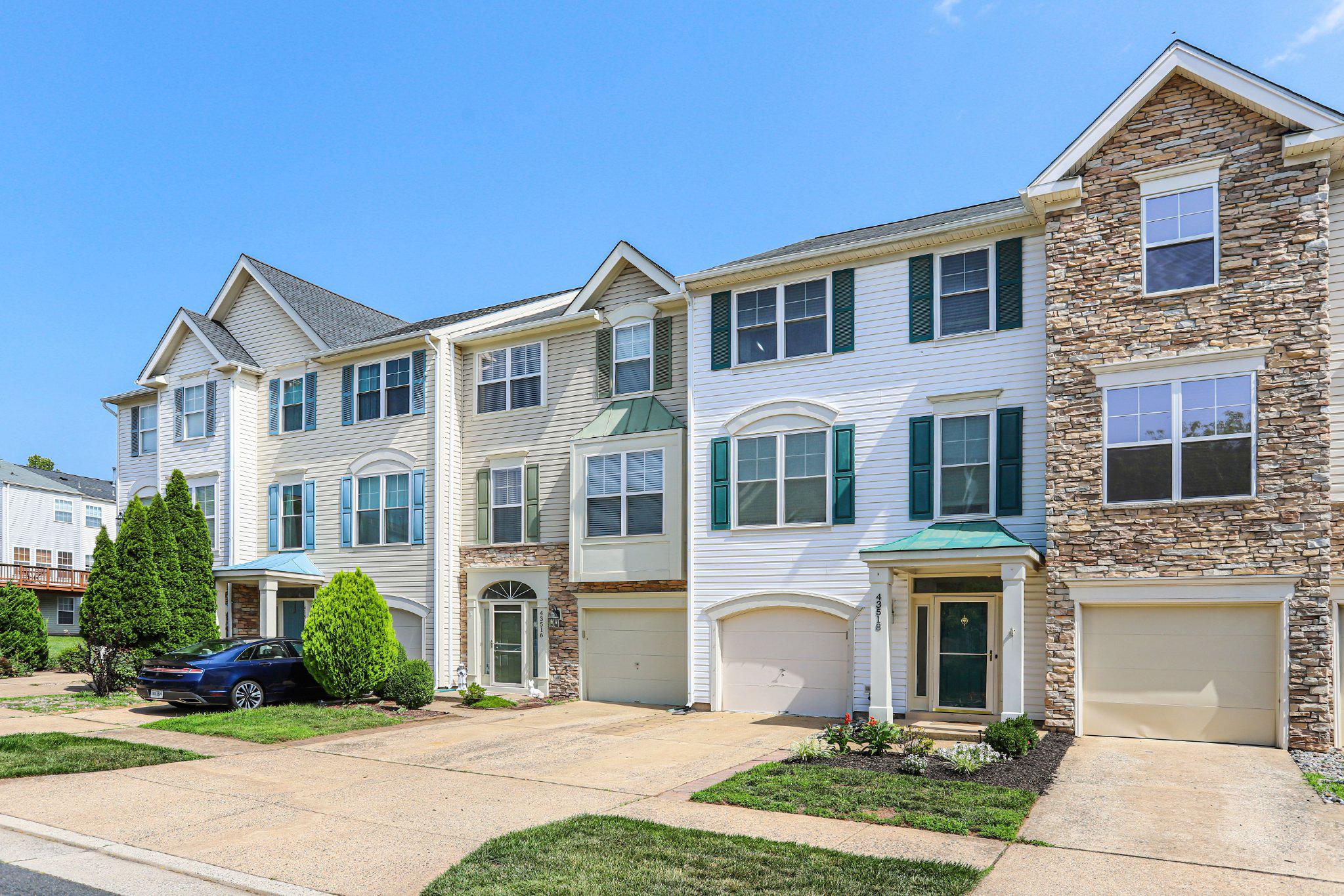 SOUTH RIDING - Residential