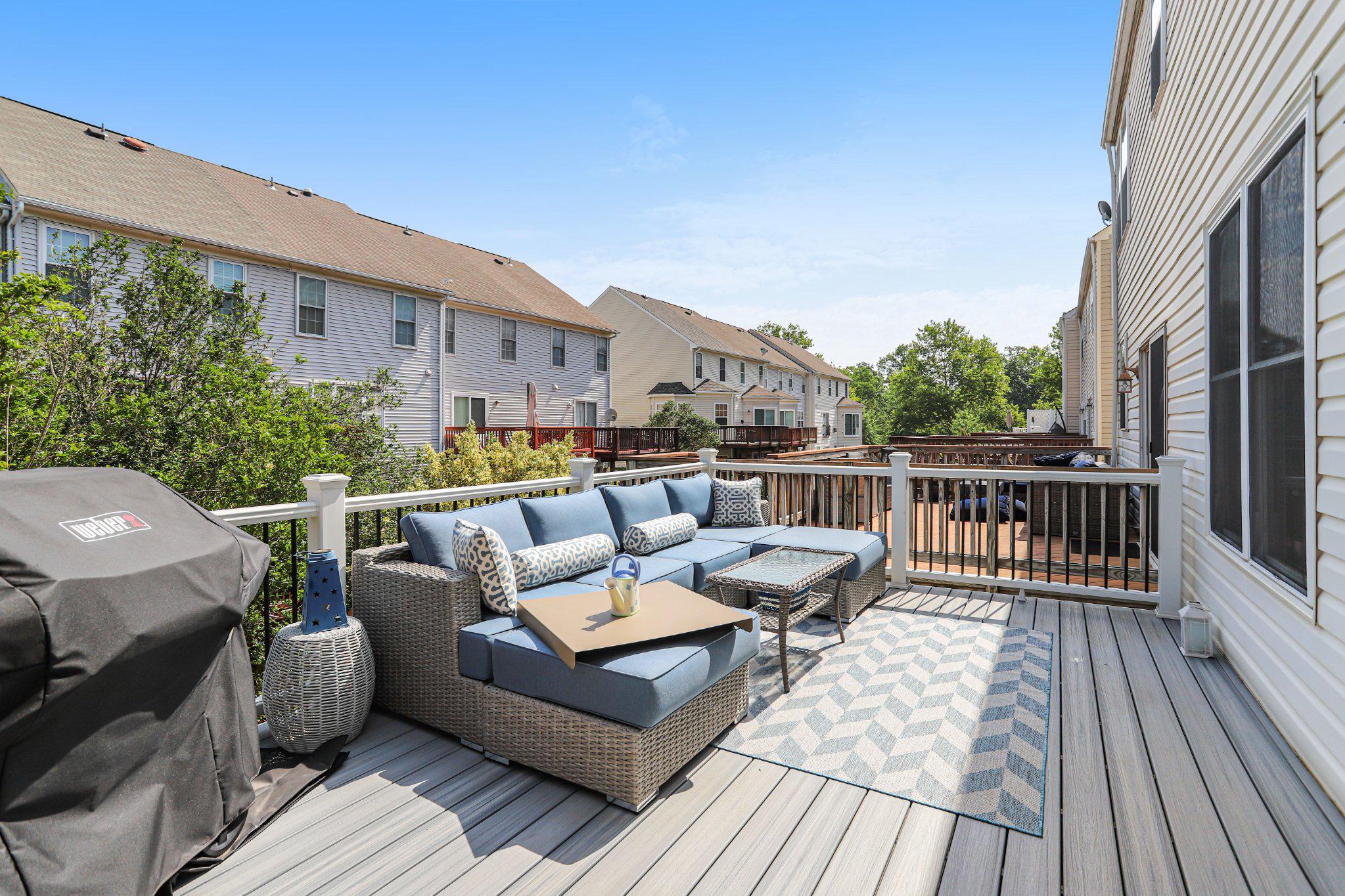 SOUTH RIDING - Residential
