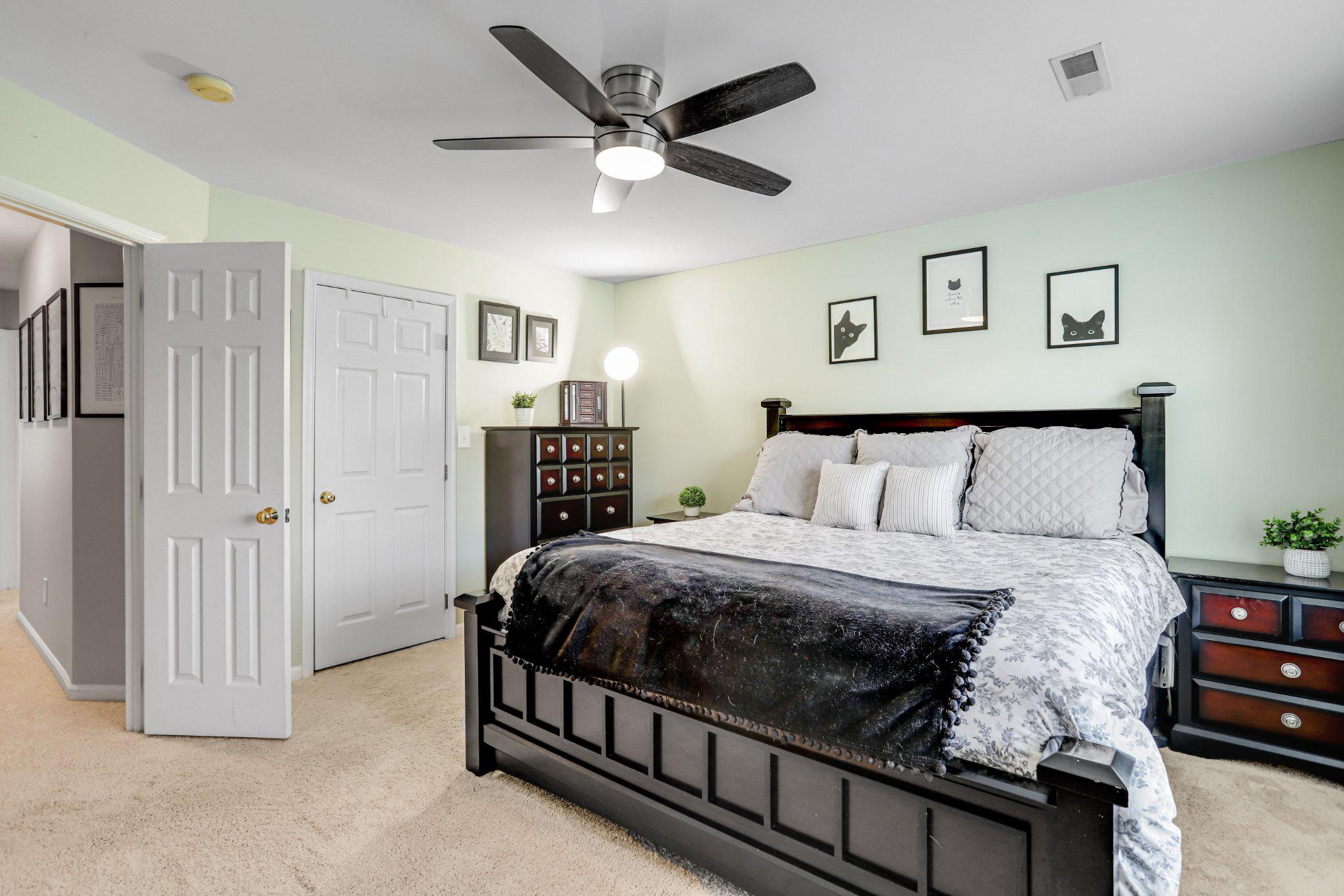 SOUTH RIDING - Residential