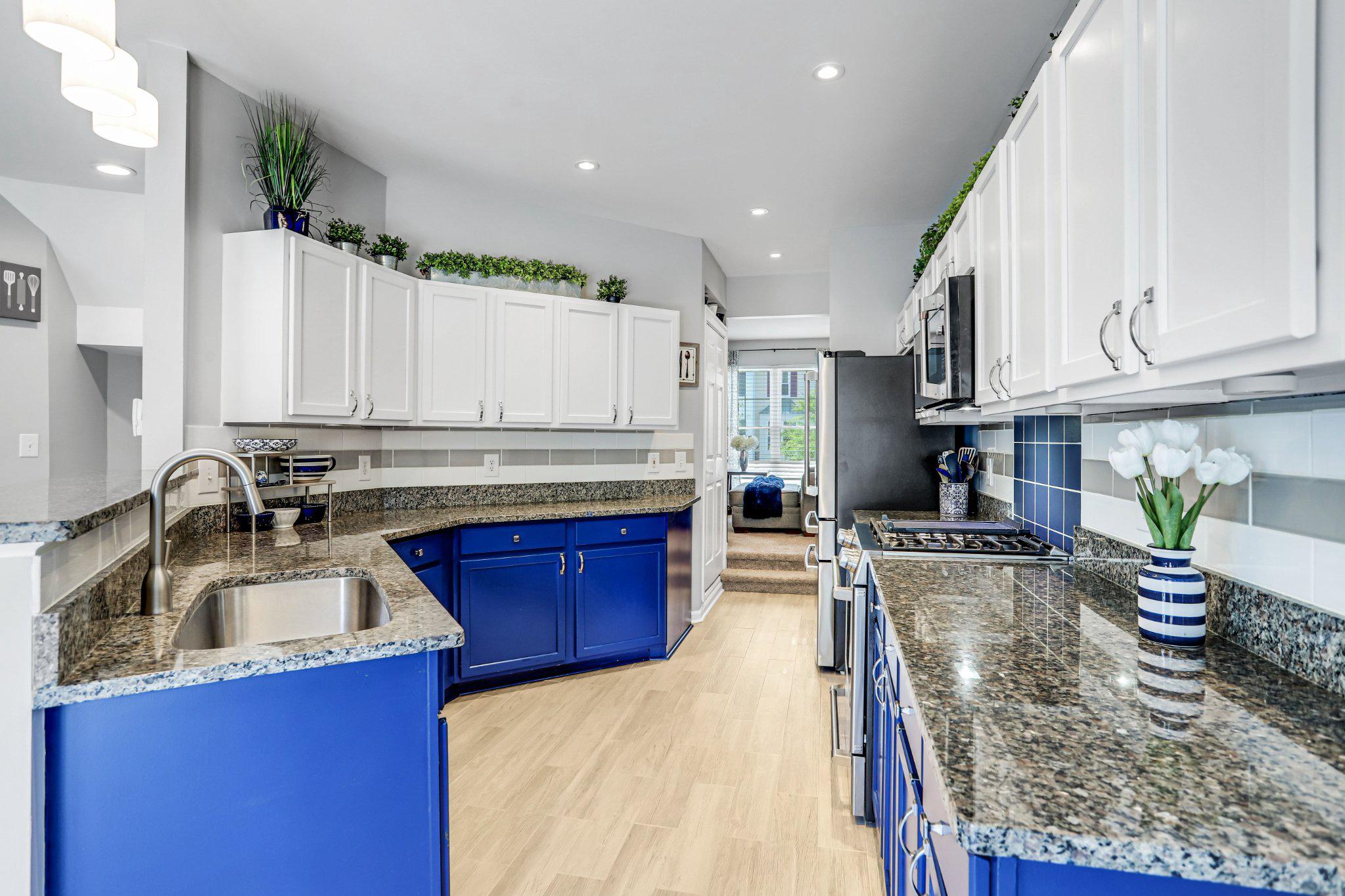SOUTH RIDING - Residential
