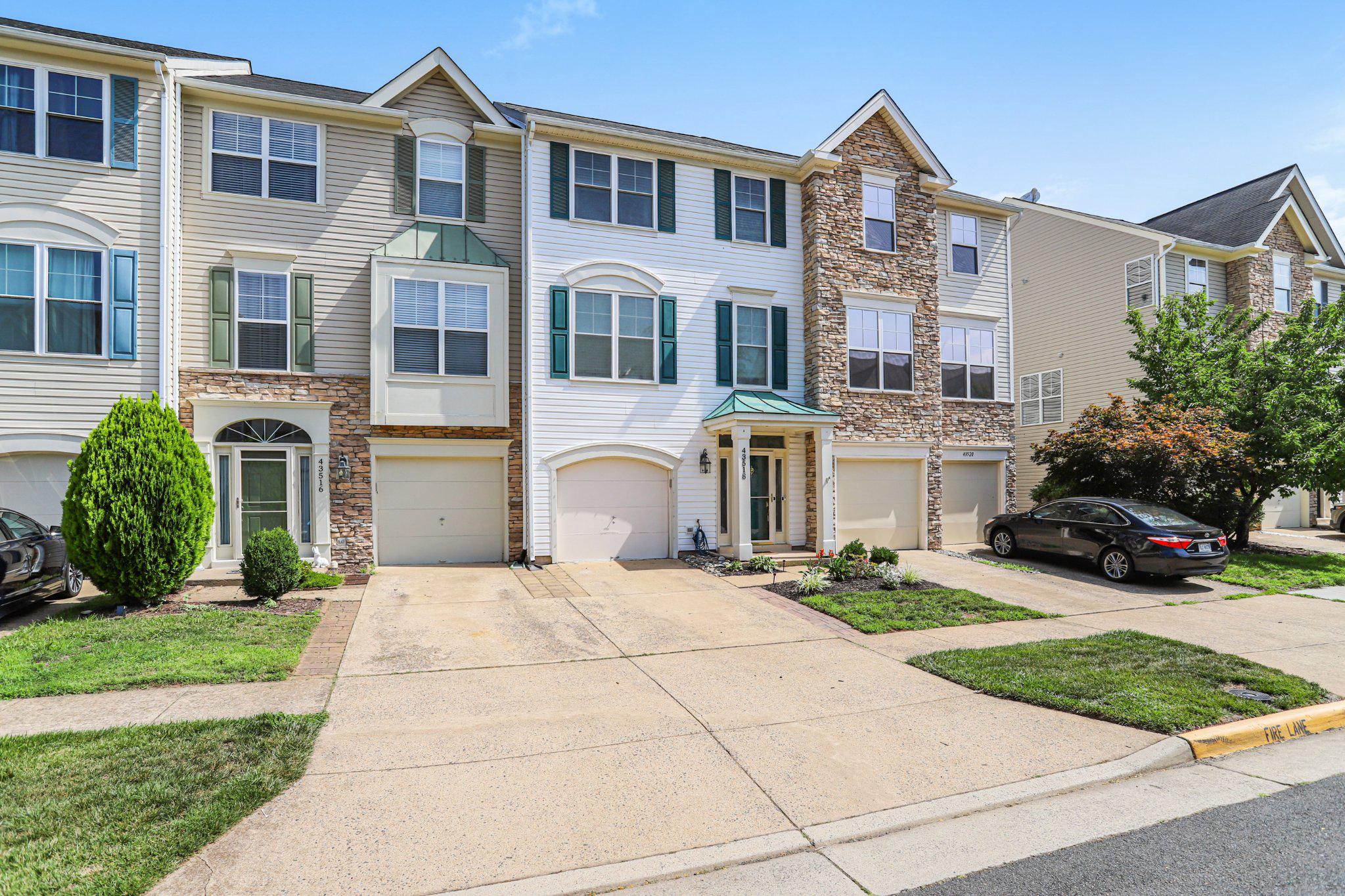 SOUTH RIDING - Residential