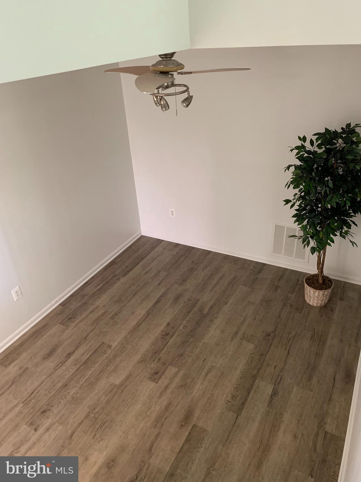 HILLSDALE - Residential Lease