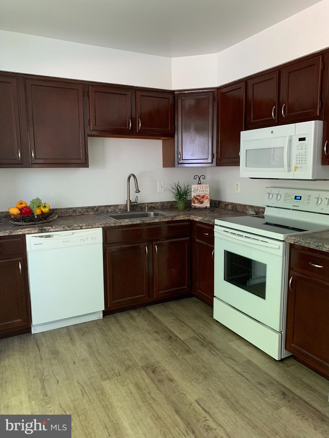 HILLSDALE - Residential Lease