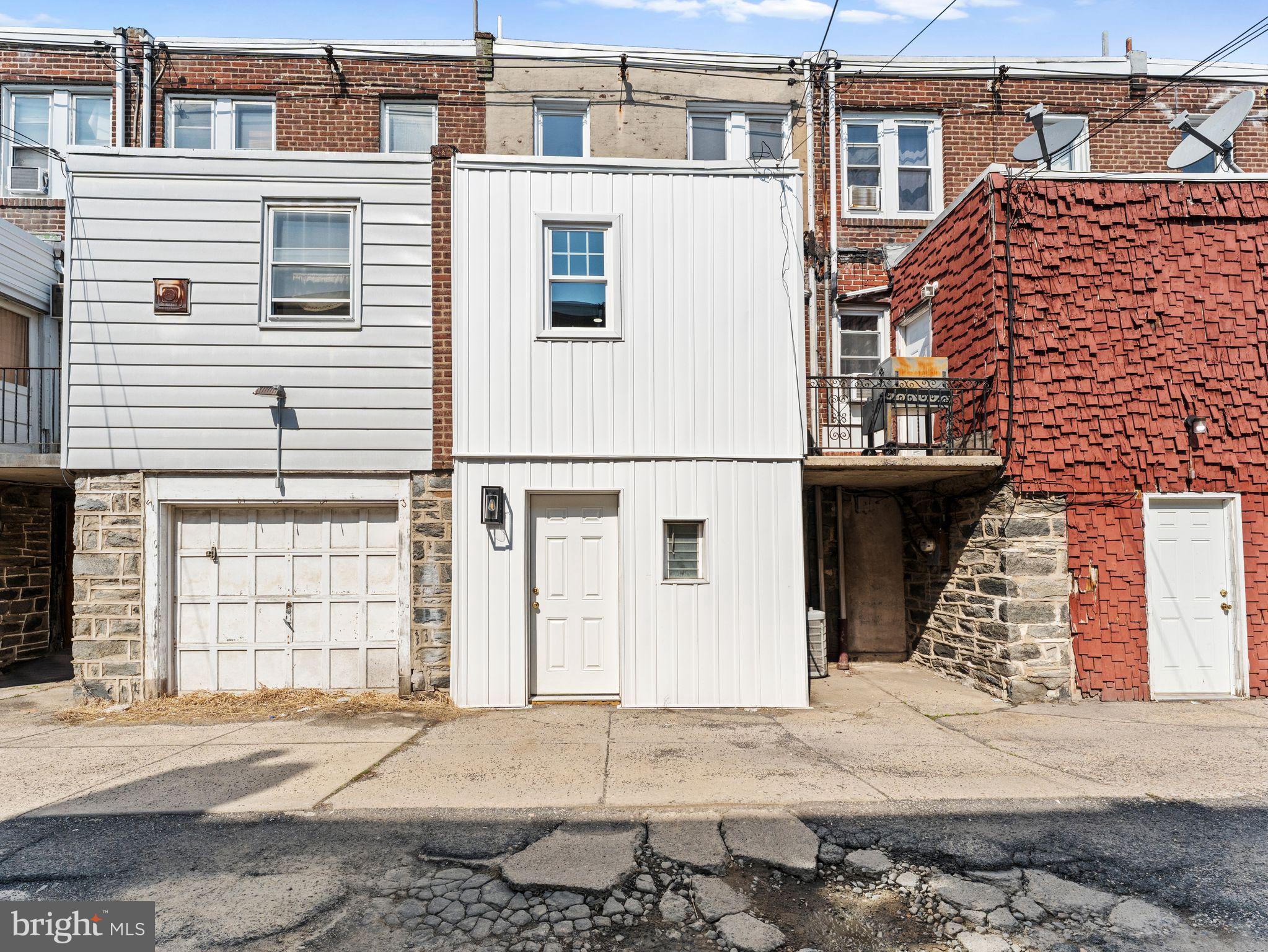 LAWNDALE - Residential