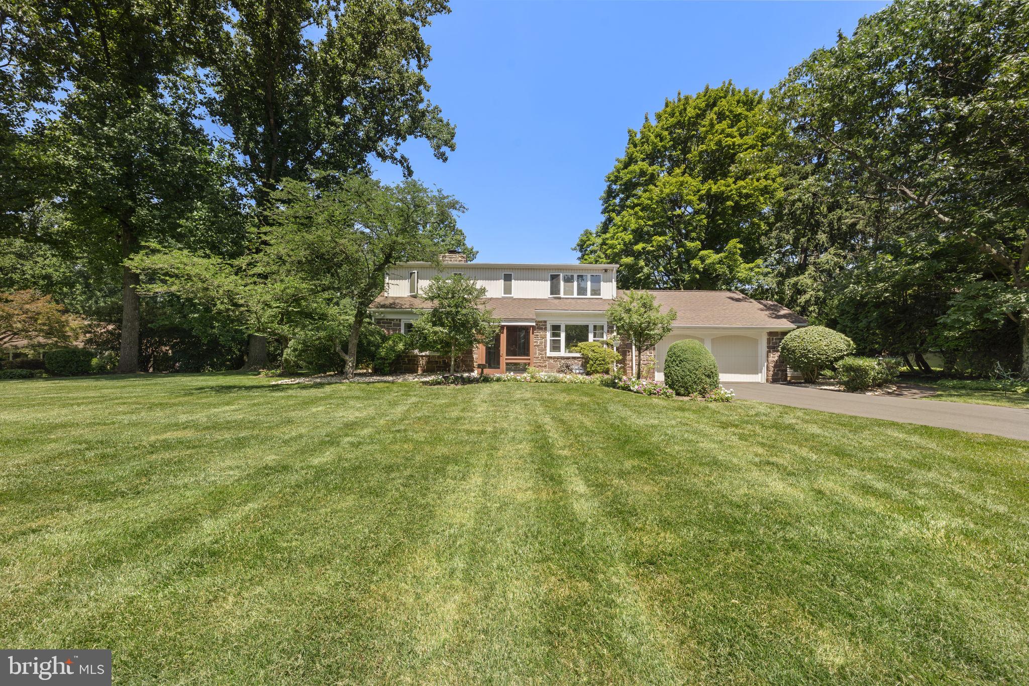 MEADOWBROOK - Residential