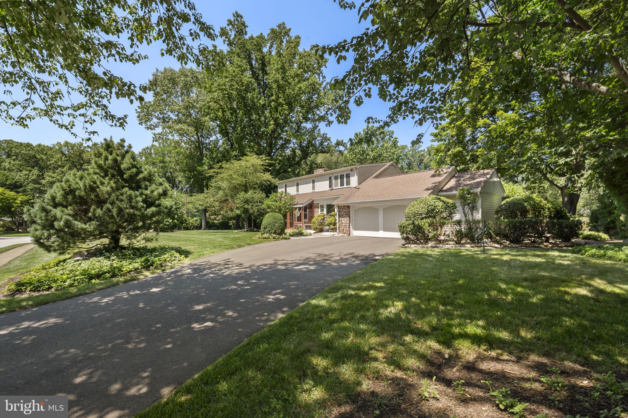 MEADOWBROOK - Residential