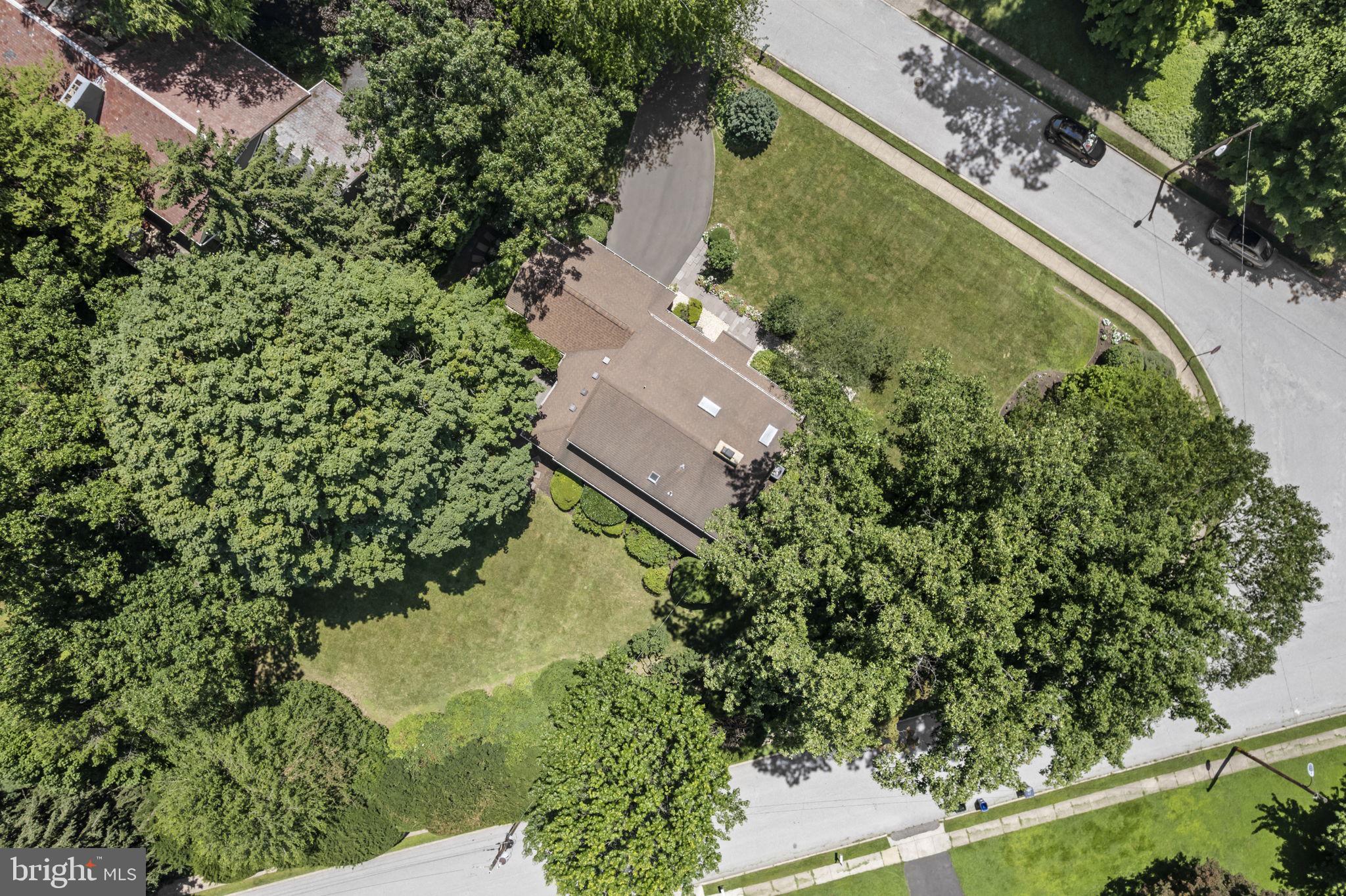 MEADOWBROOK - Residential