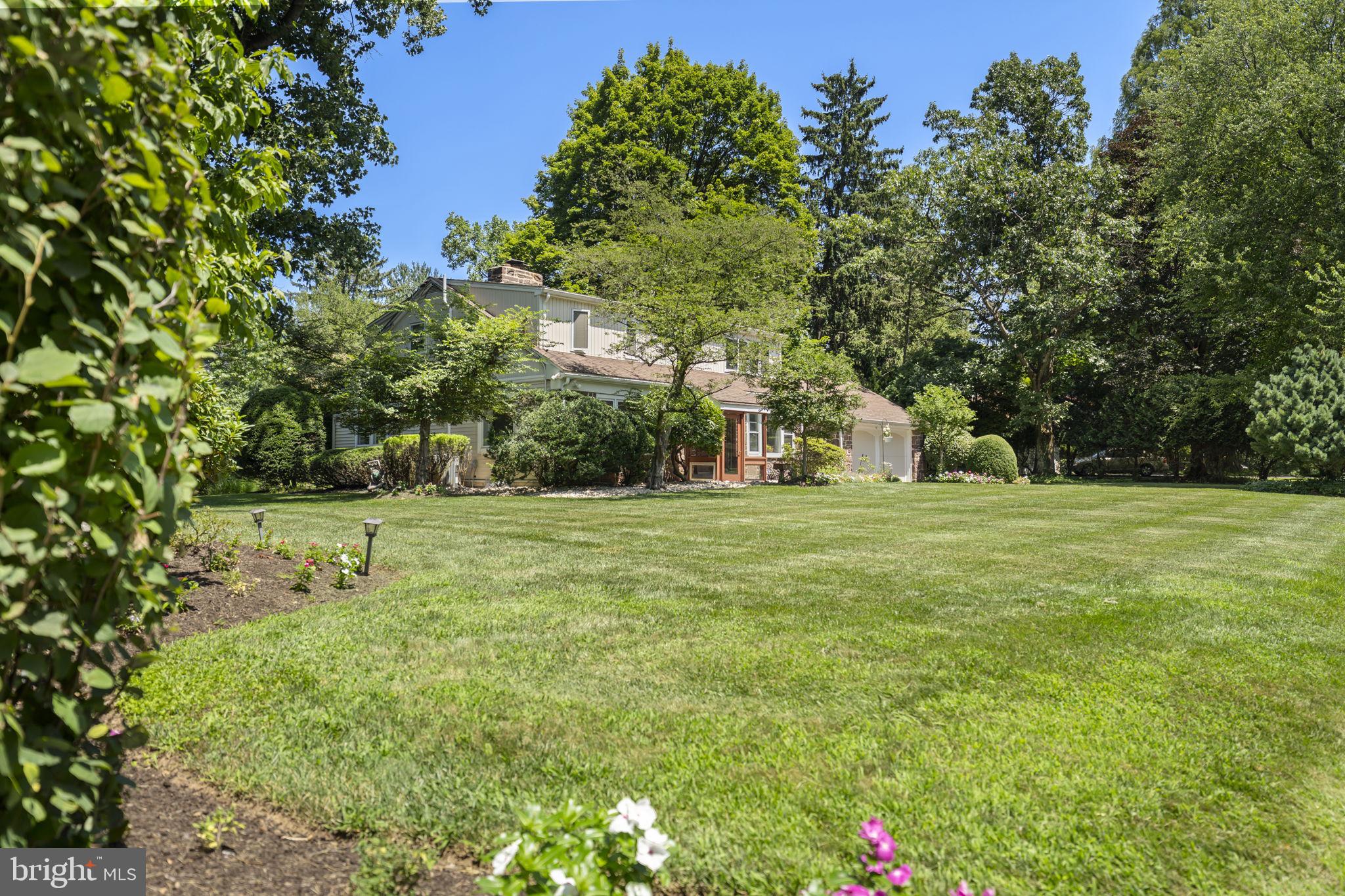MEADOWBROOK - Residential