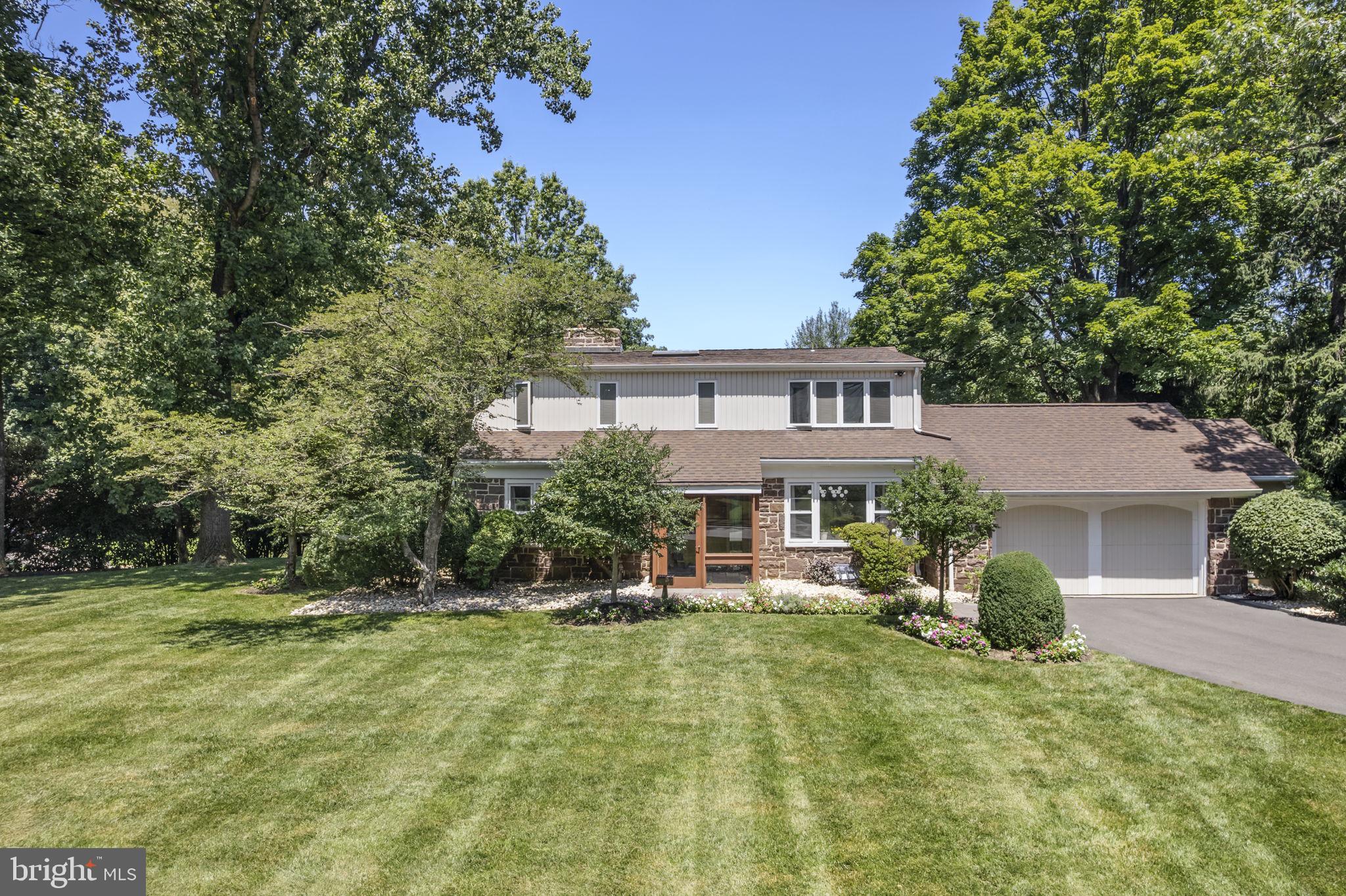 MEADOWBROOK - Residential