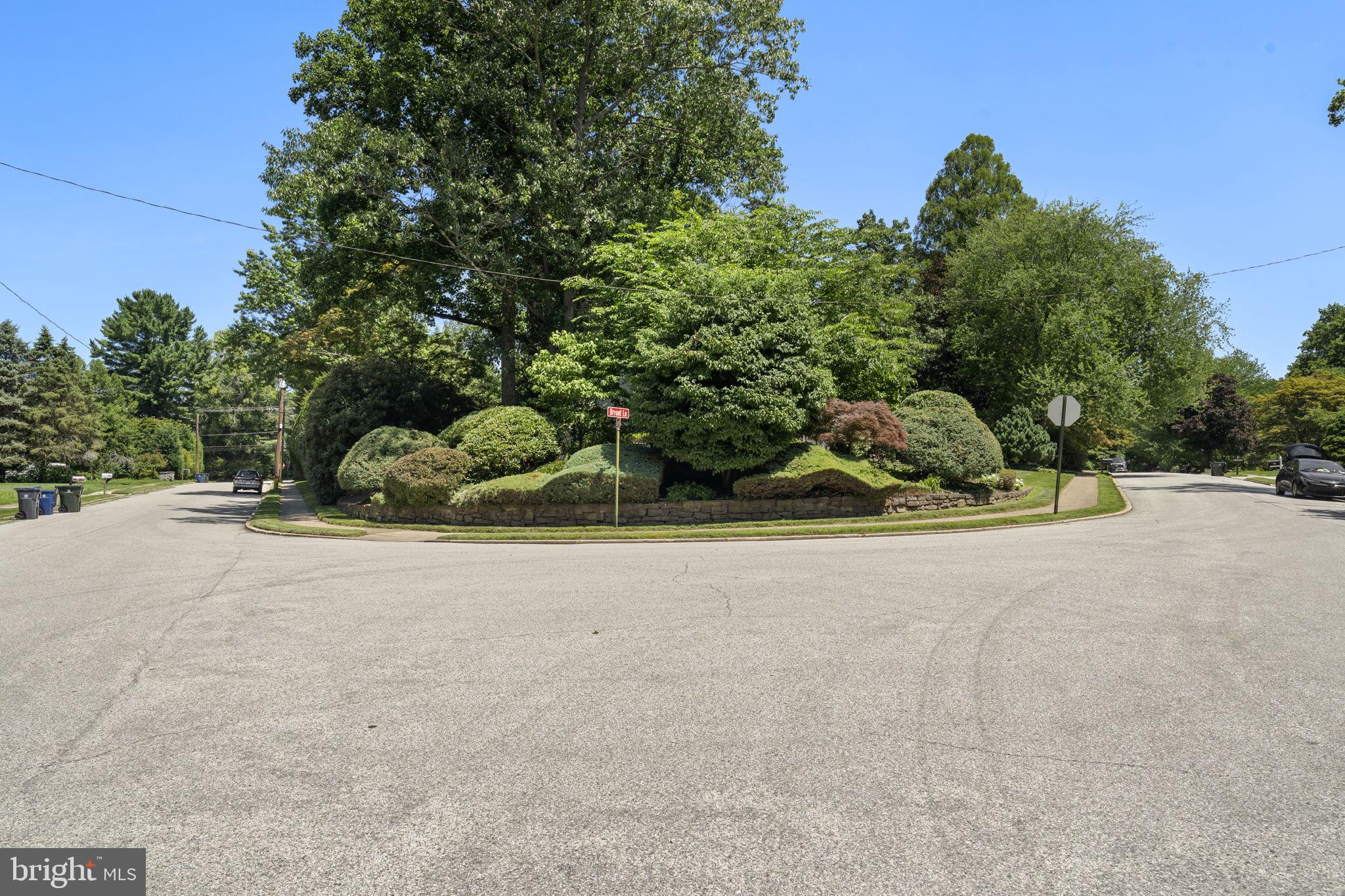 MEADOWBROOK - Residential