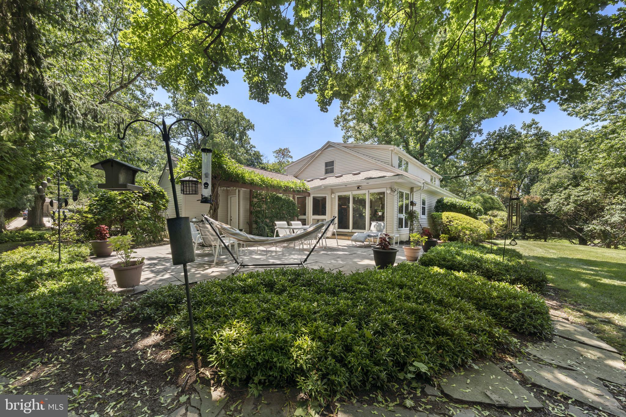 MEADOWBROOK - Residential