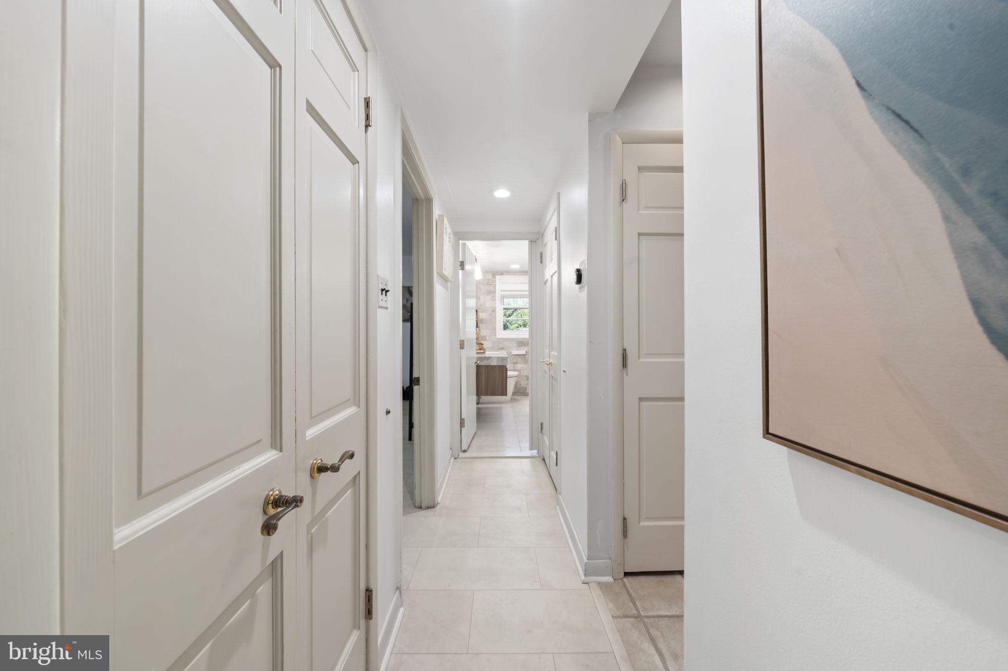 MEADOWBROOK - Residential