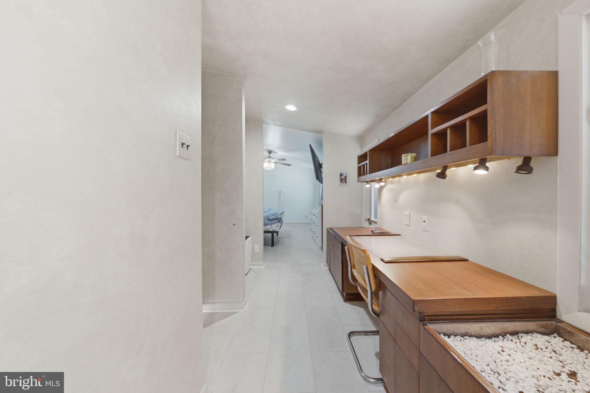 MEADOWBROOK - Residential