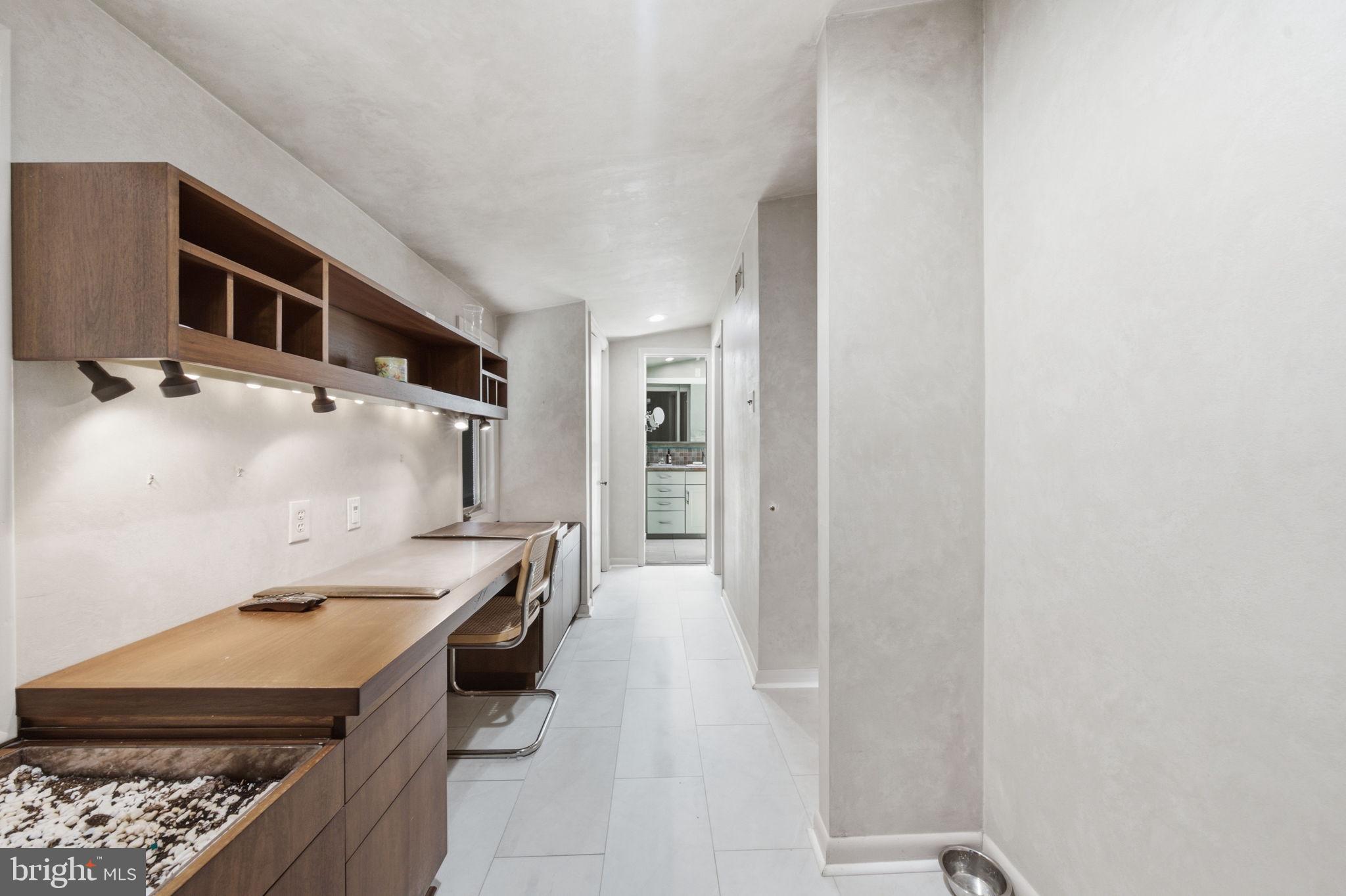 MEADOWBROOK - Residential