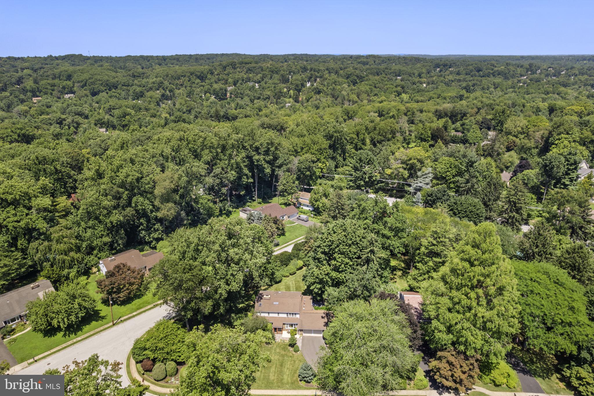 MEADOWBROOK - Residential