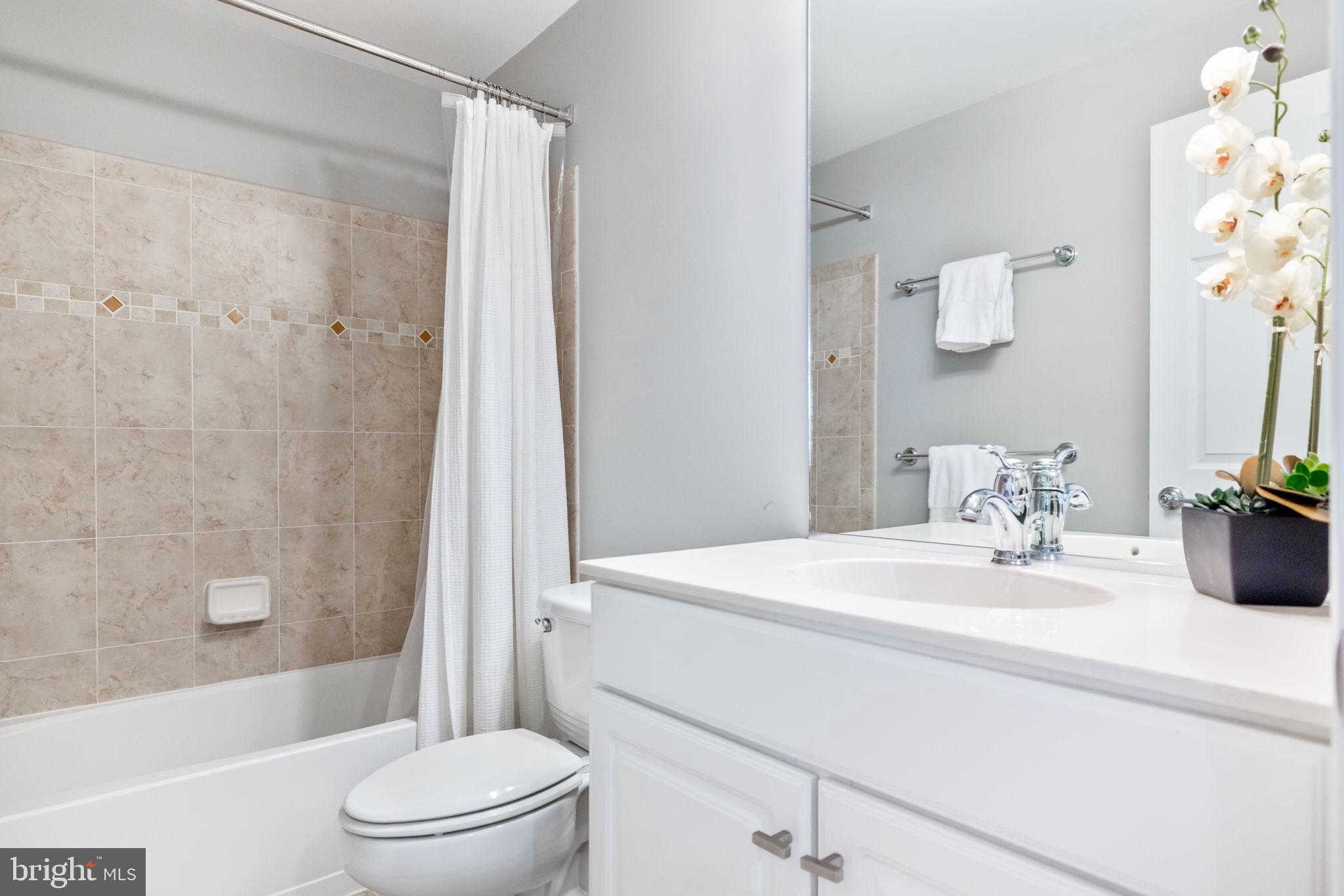 RED CEDAR MIDDLE VILLAGE - Residential
