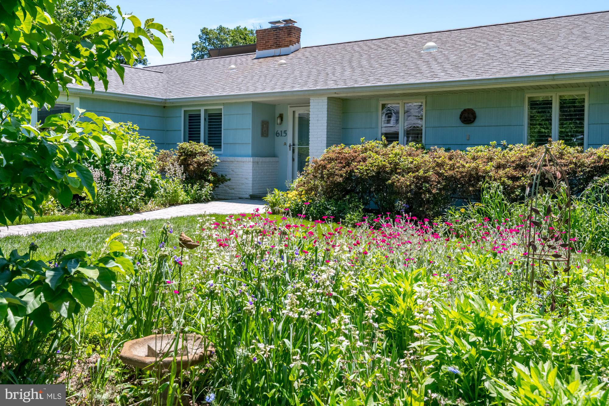 WHITEHALL MANOR - Residential