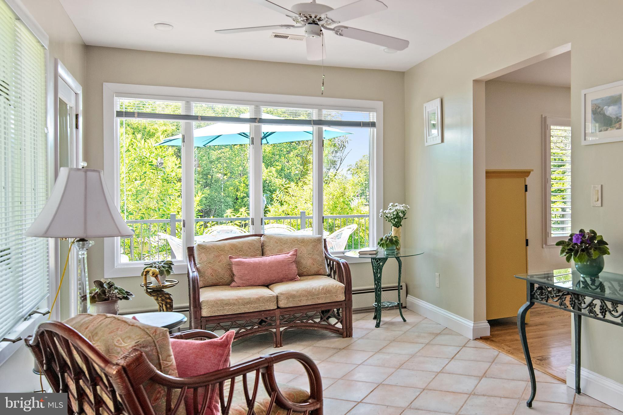 WHITEHALL MANOR - Residential