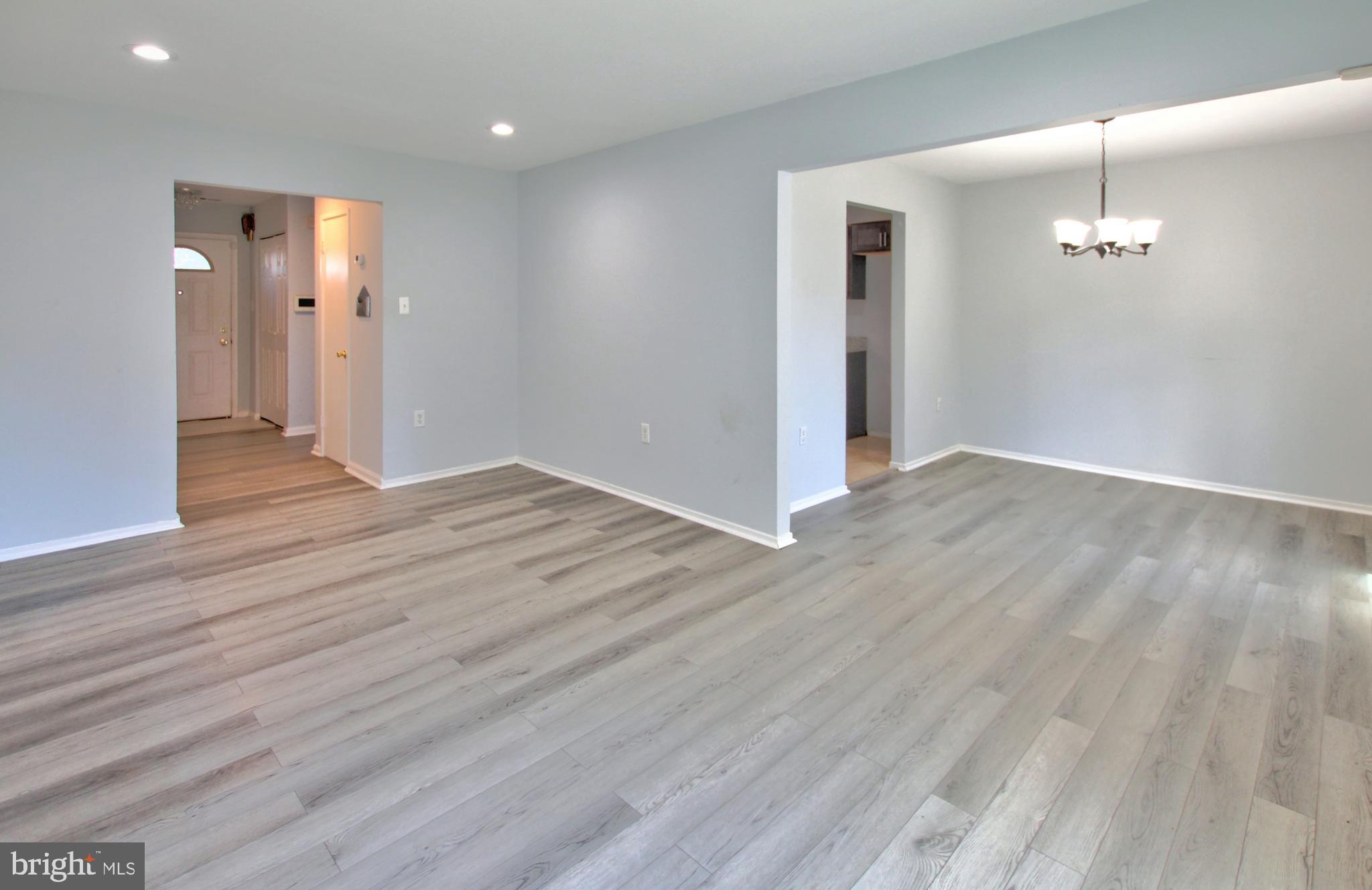 WILLOW HILLS - Residential