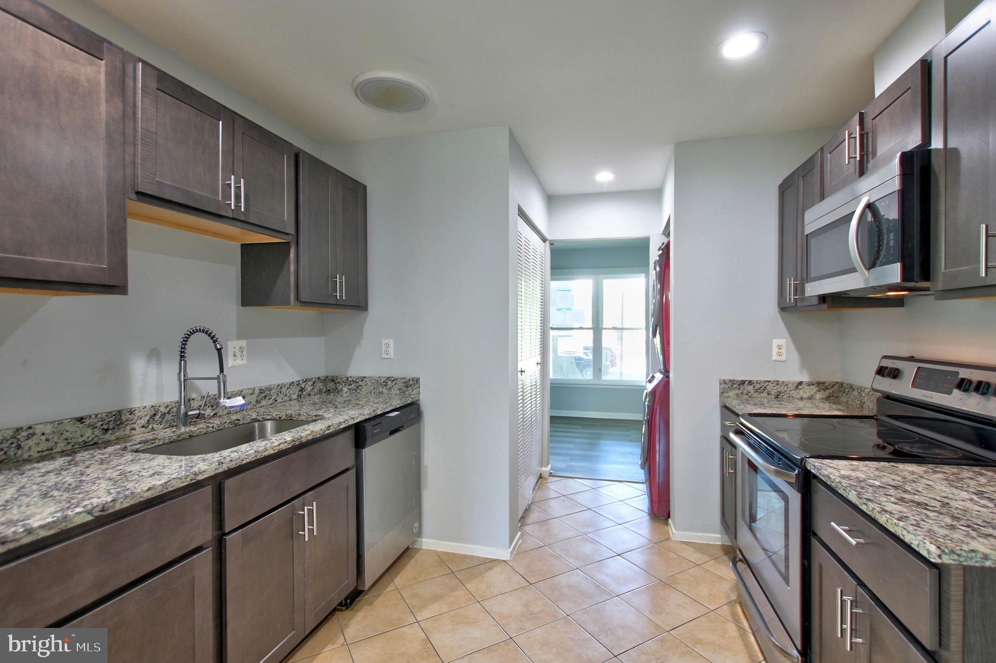 WILLOW HILLS - Residential