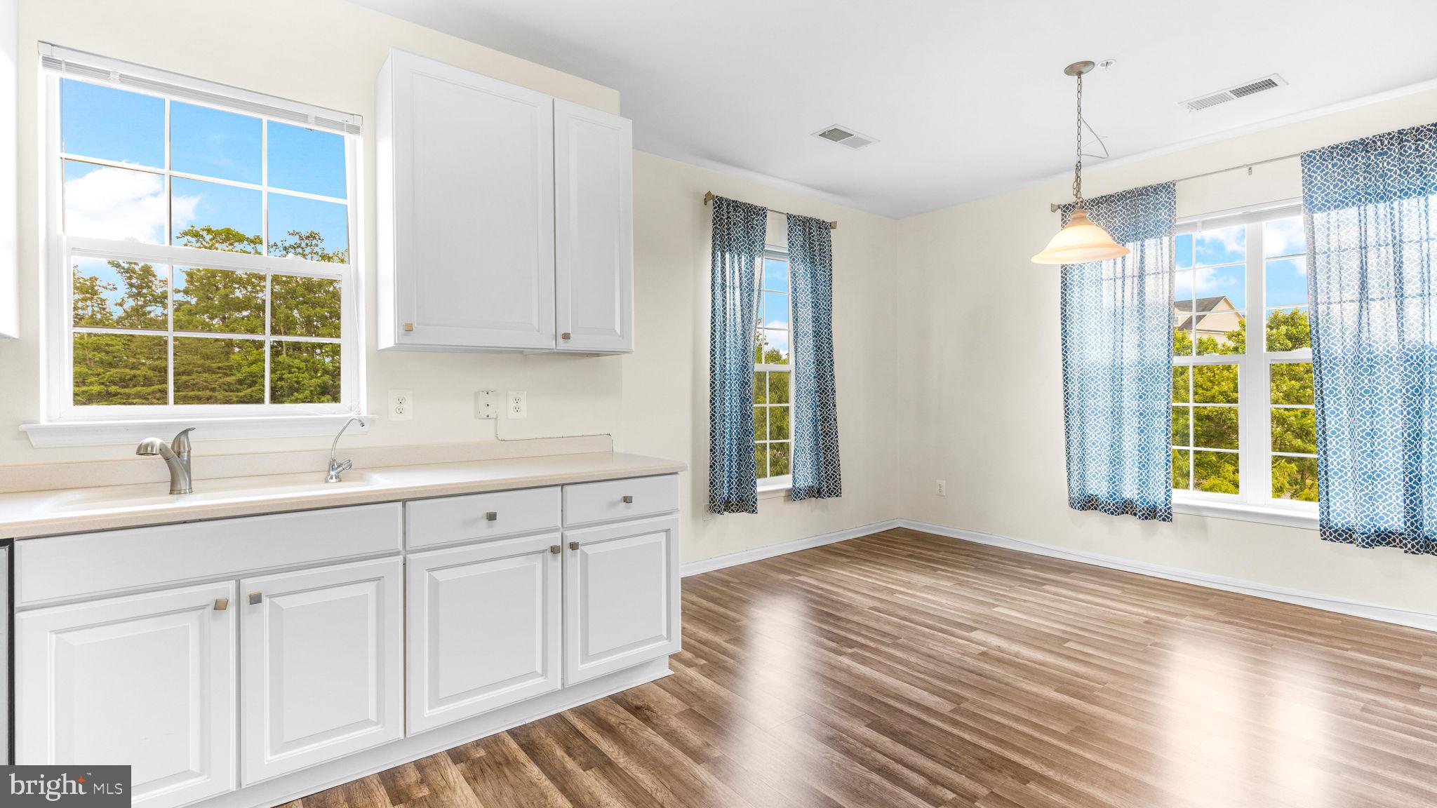 CEDAR RIDGE - Residential