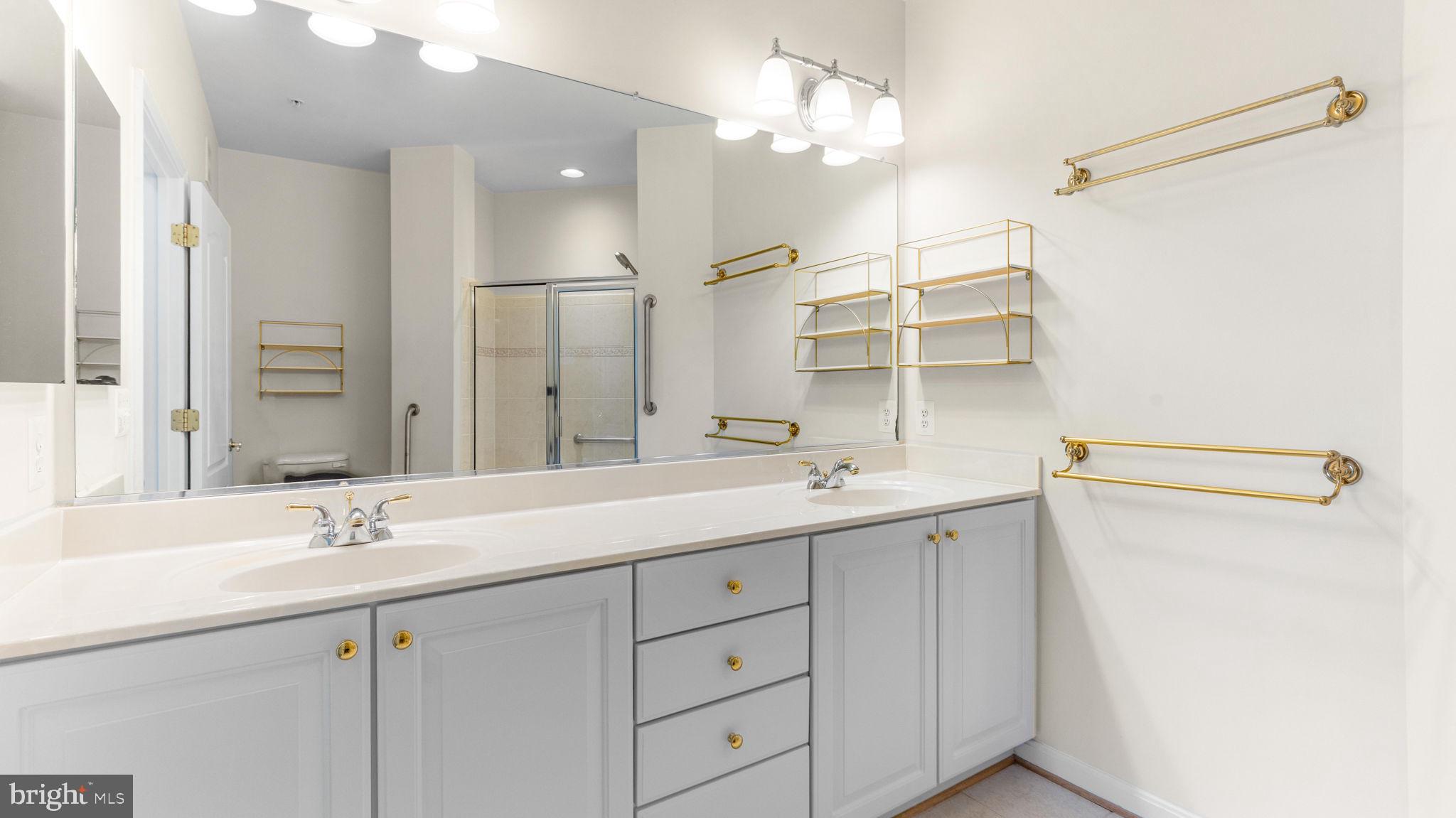 CEDAR RIDGE - Residential