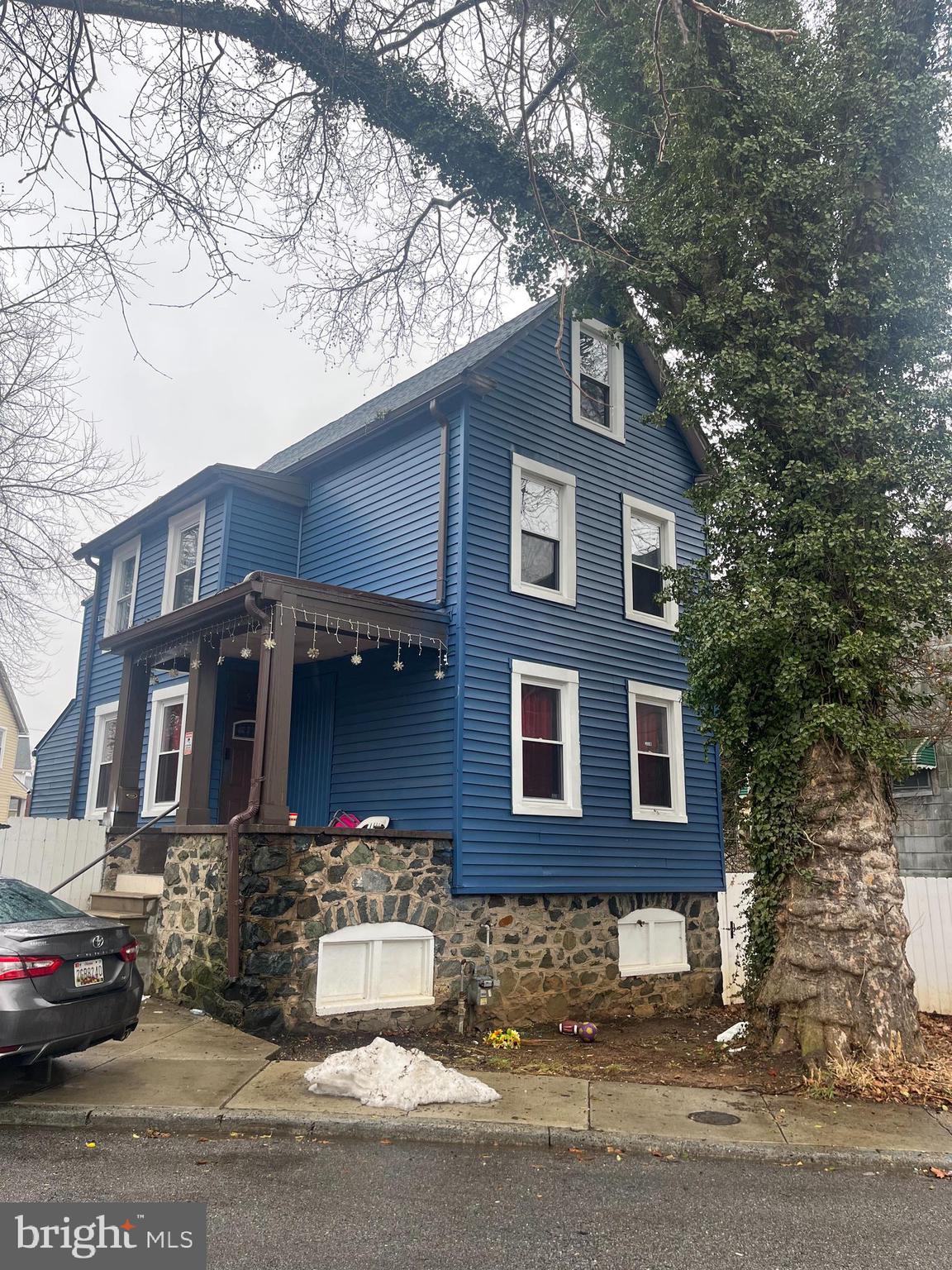 COME SEE YOUR NEW HOME ONLY A FEW BLOCKS FROM THE PIMLICO RACE COURSE.  THE HOME WAS FULLY REMODELED IN 2022.  IT NEEDS A LITTLE TLC.  BASEMENT HAS NO WATER ISSUES.  A RECENT FIRE NEXT DOOR CAUSED THE BASEMENT TO FLOOD  BY THE FIRE DEPARTMENT.  WATER WAS REMOVED QUICKLY.