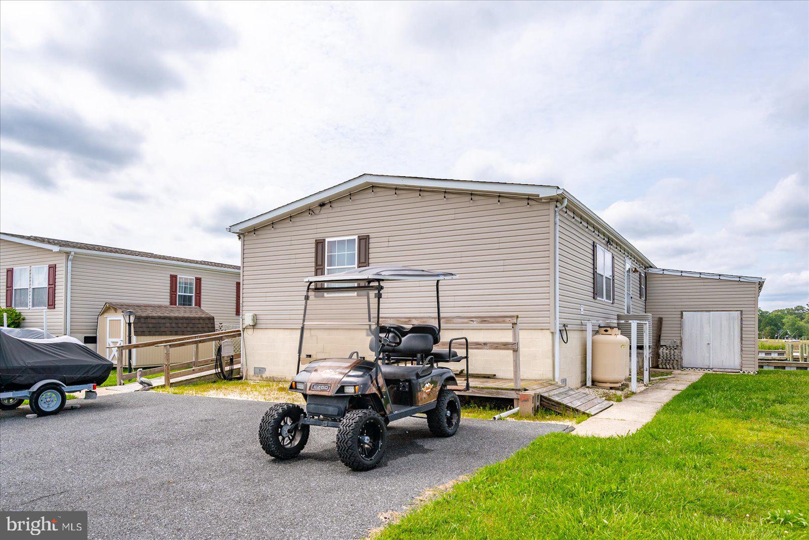 MARINERS COVE - Residential