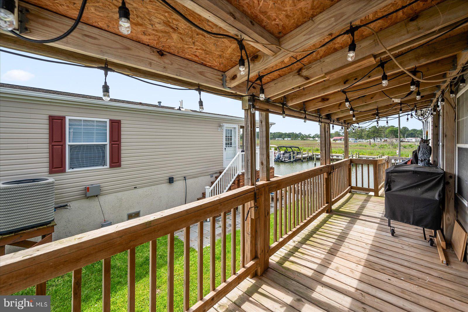 MARINERS COVE - Residential