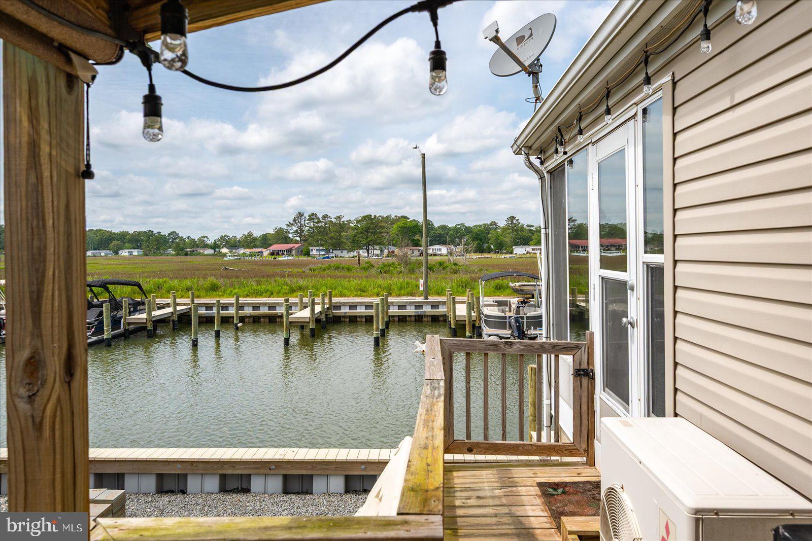 MARINERS COVE - Residential