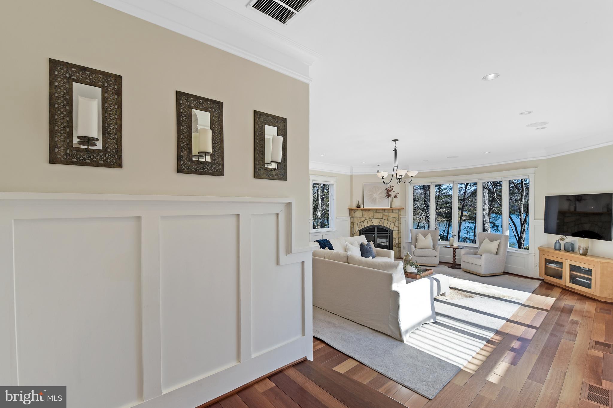 POPLAR POINT - Residential