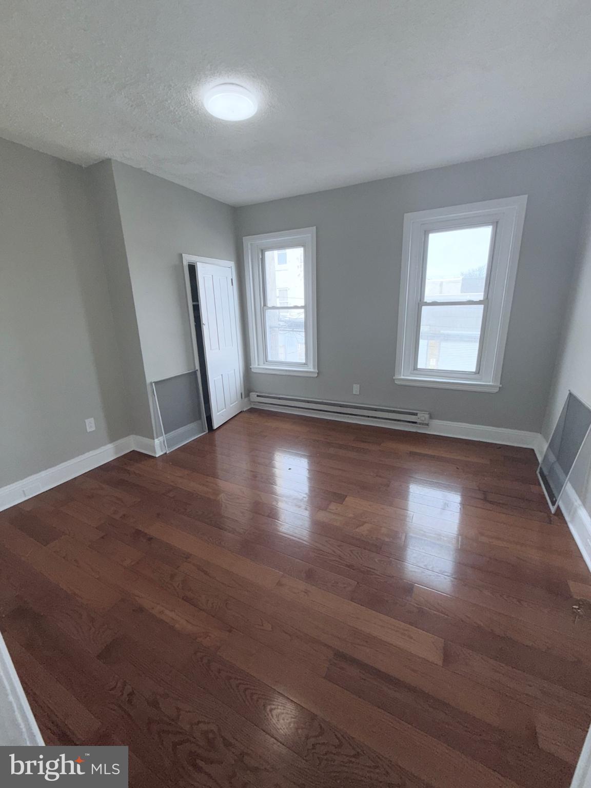 KENSINGTON - Residential