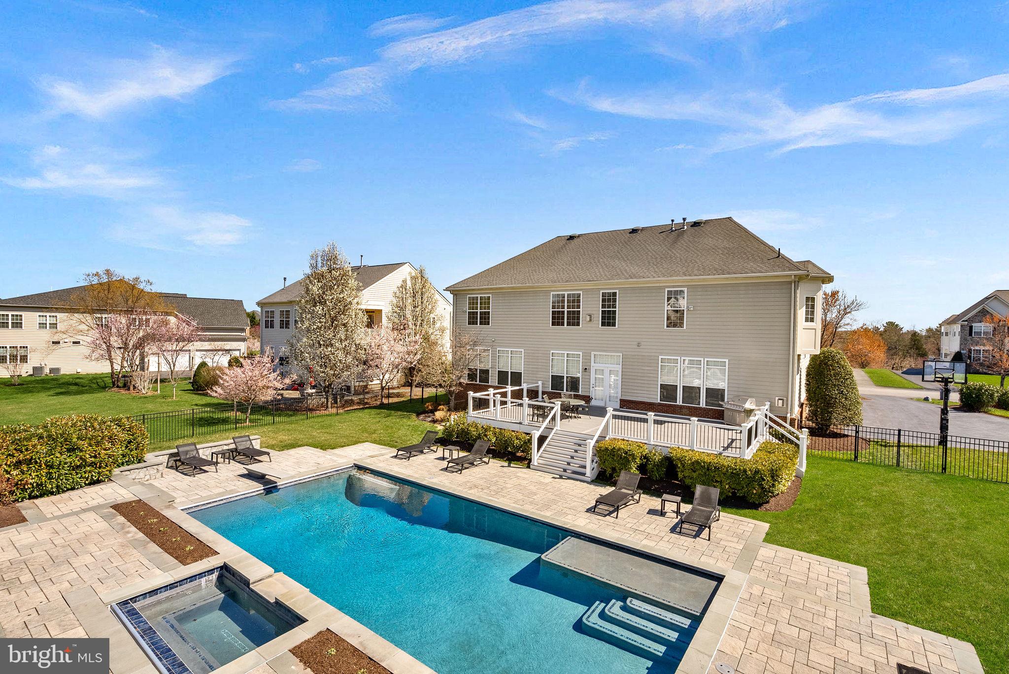 BELLE TERRA - Residential