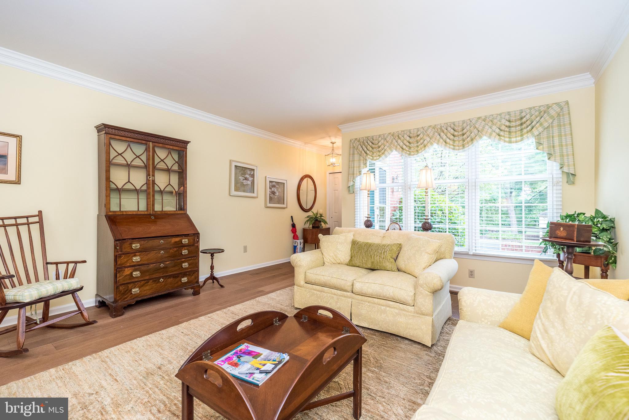 GWYNEDD HUNT - Residential