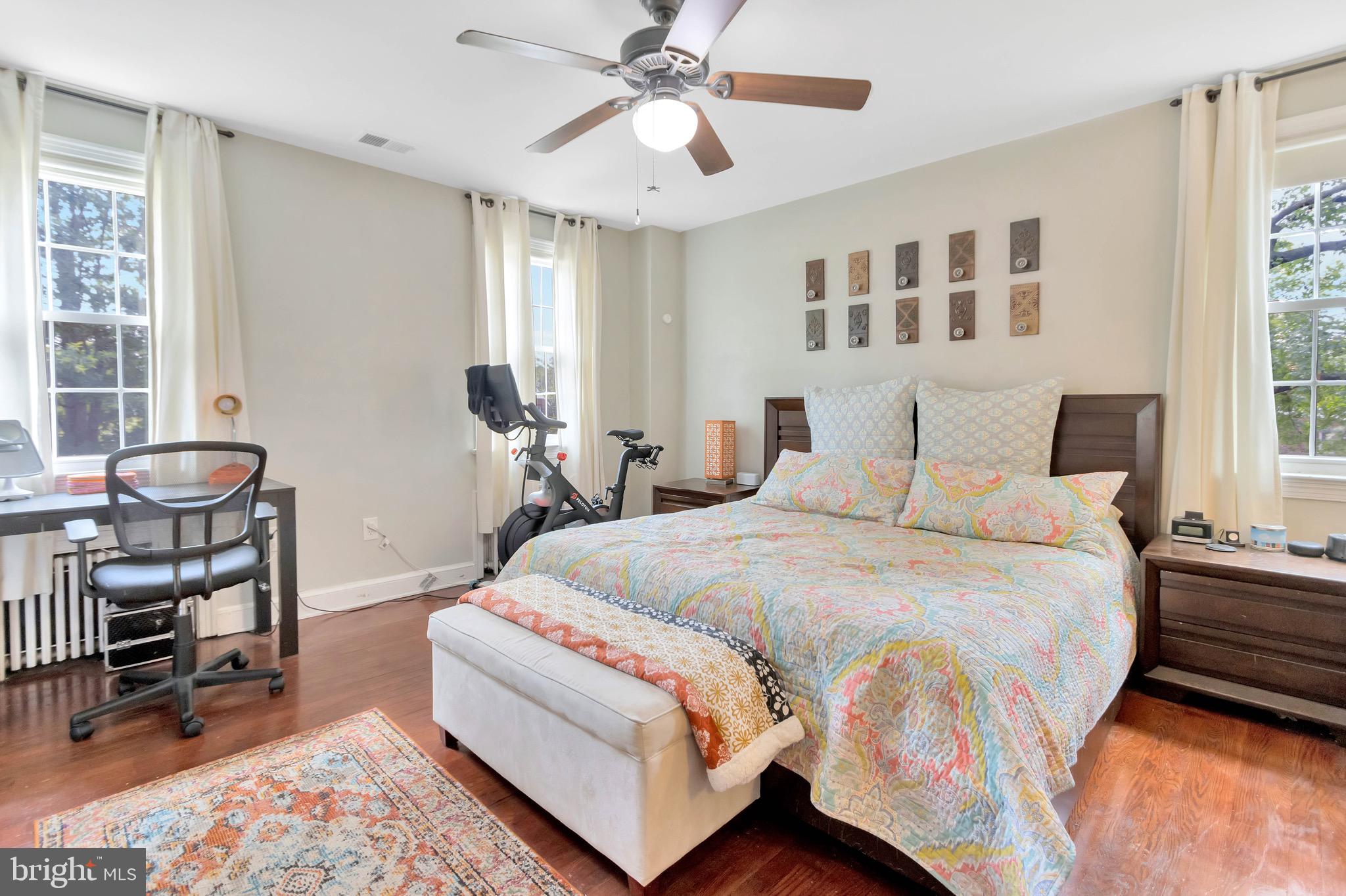 GLEBE MANOR - Residential Lease