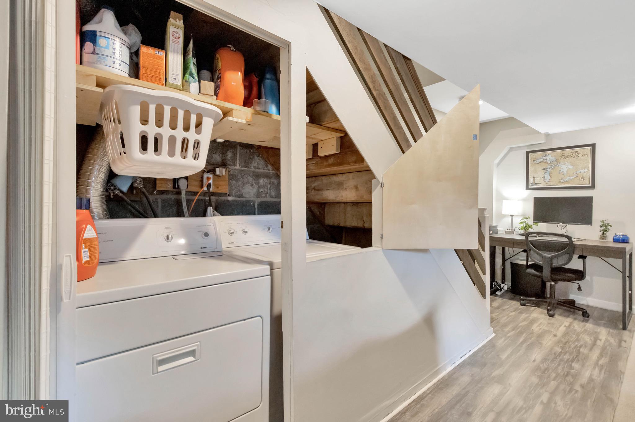 GLEBE MANOR - Residential Lease