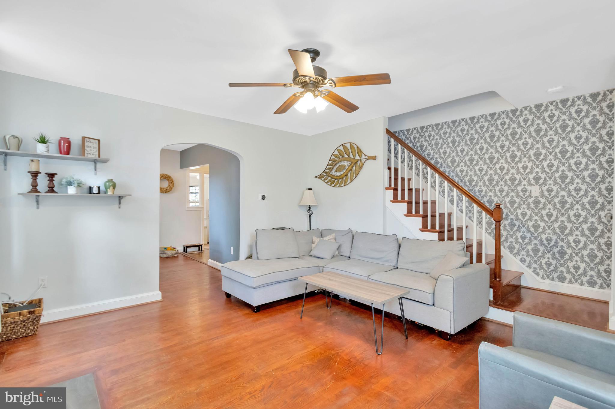 GLEBE MANOR - Residential Lease