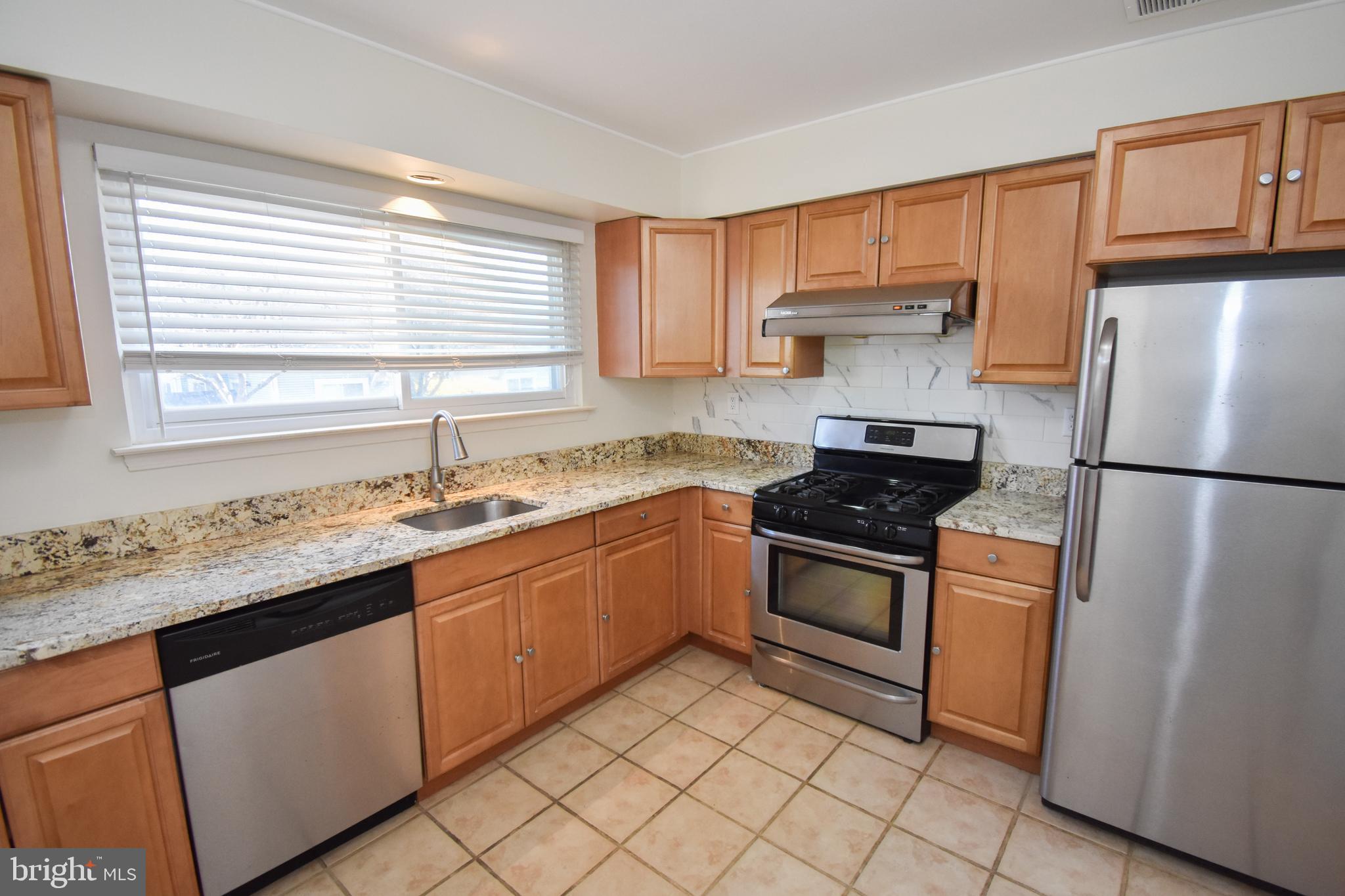 EAGLE RIDGE - Residential Lease