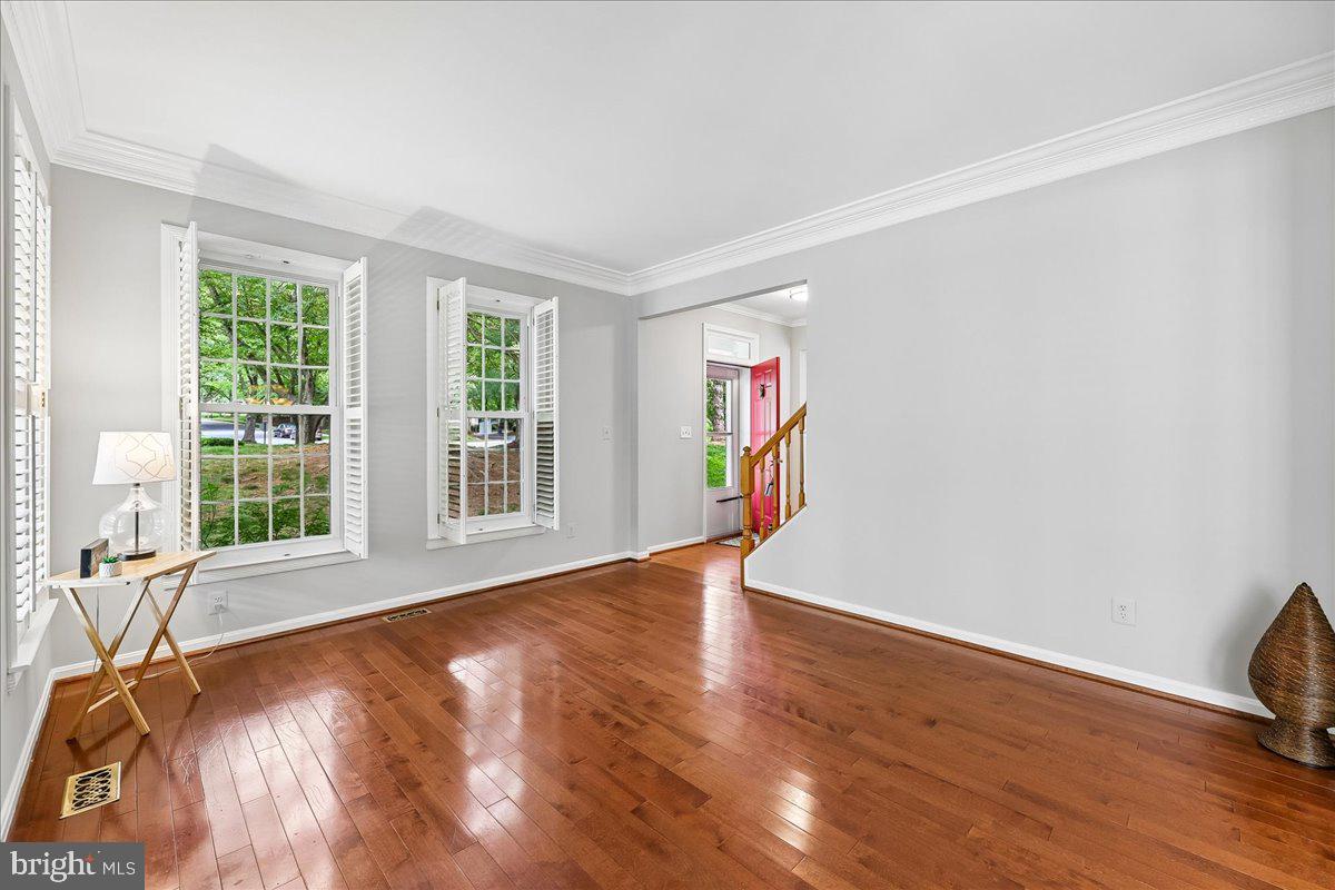 MEADOWGATE - Residential