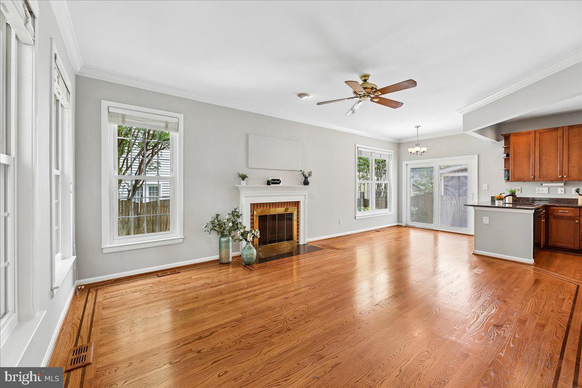 MEADOWGATE - Residential