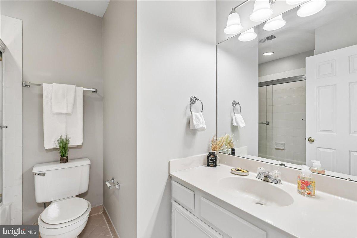 MEADOWGATE - Residential