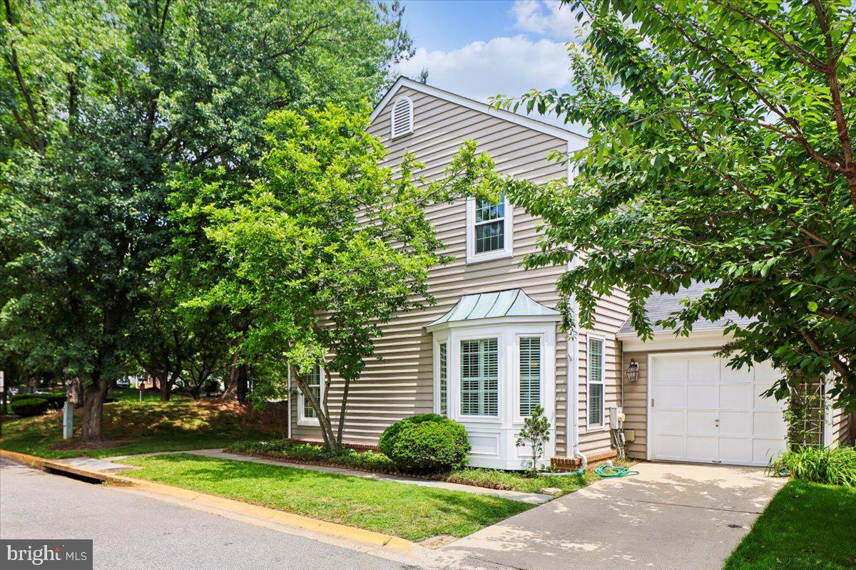 MEADOWGATE - Residential
