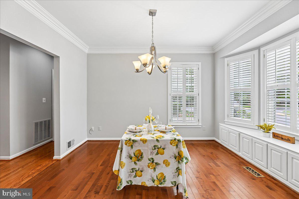 MEADOWGATE - Residential